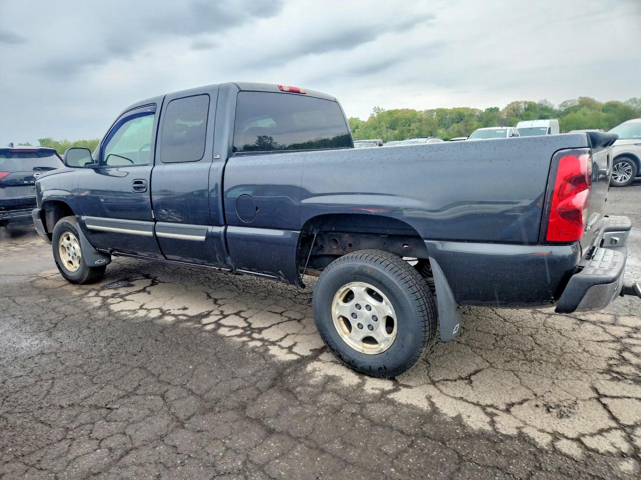 2004 Chevrolet Silverado K1500 Green vin: 2GCEK19T041101326
