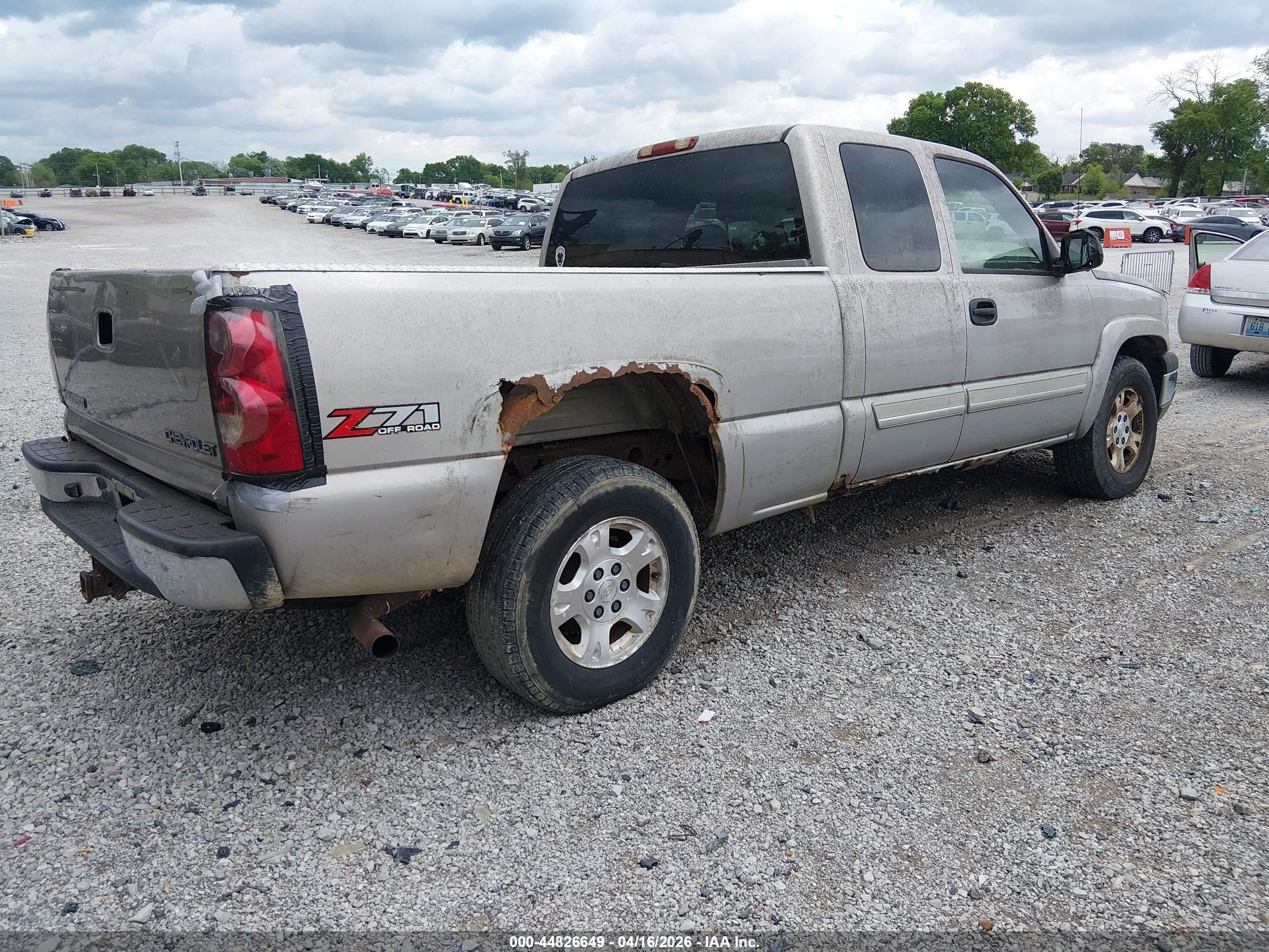 2004 Chevrolet Silverado 1500 Z71 Желто-коричневый vin: 2GCEK19T041265112
