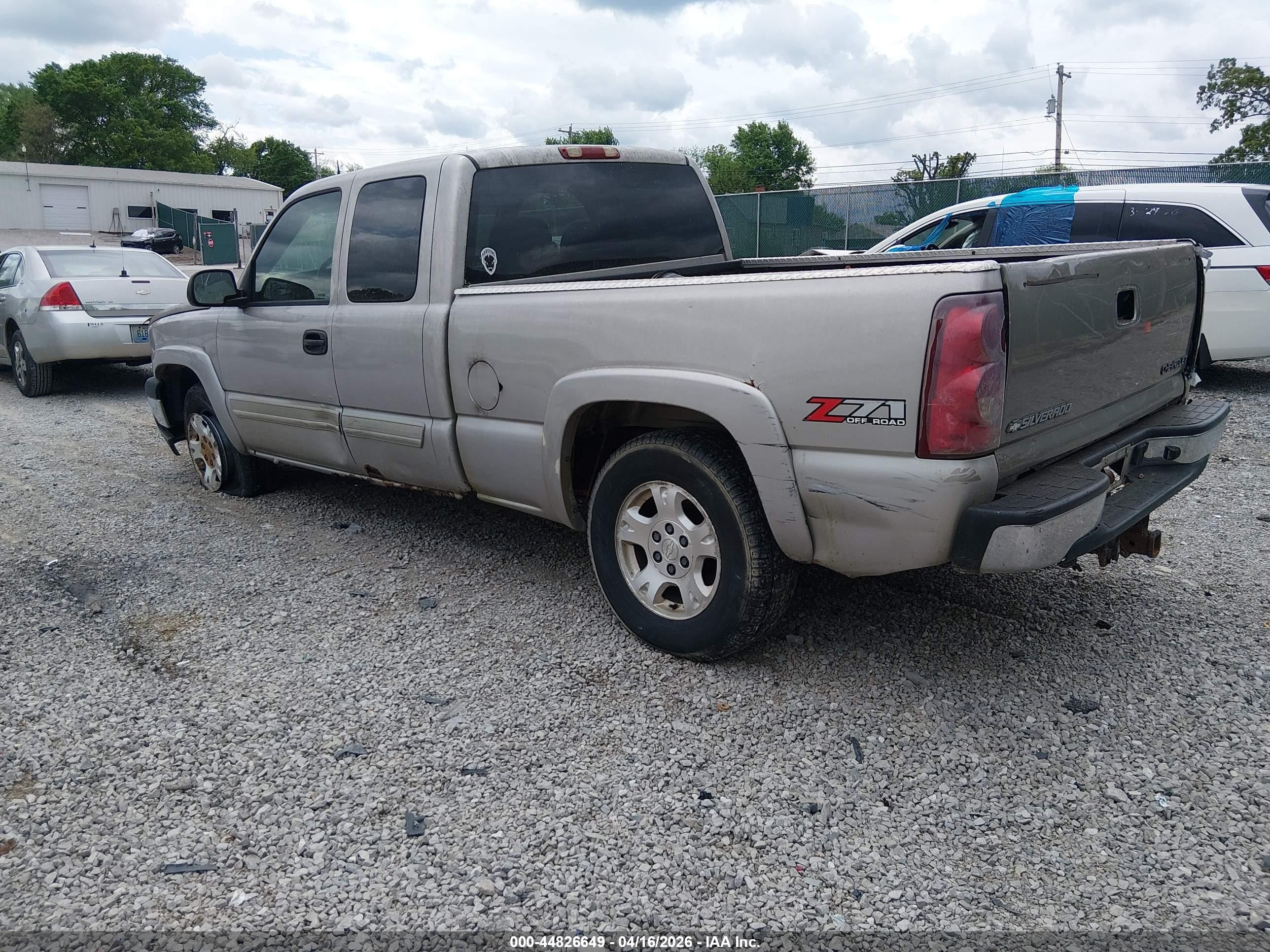 2004 Chevrolet Silverado 1500 Z71 Желто-коричневый vin: 2GCEK19T041265112