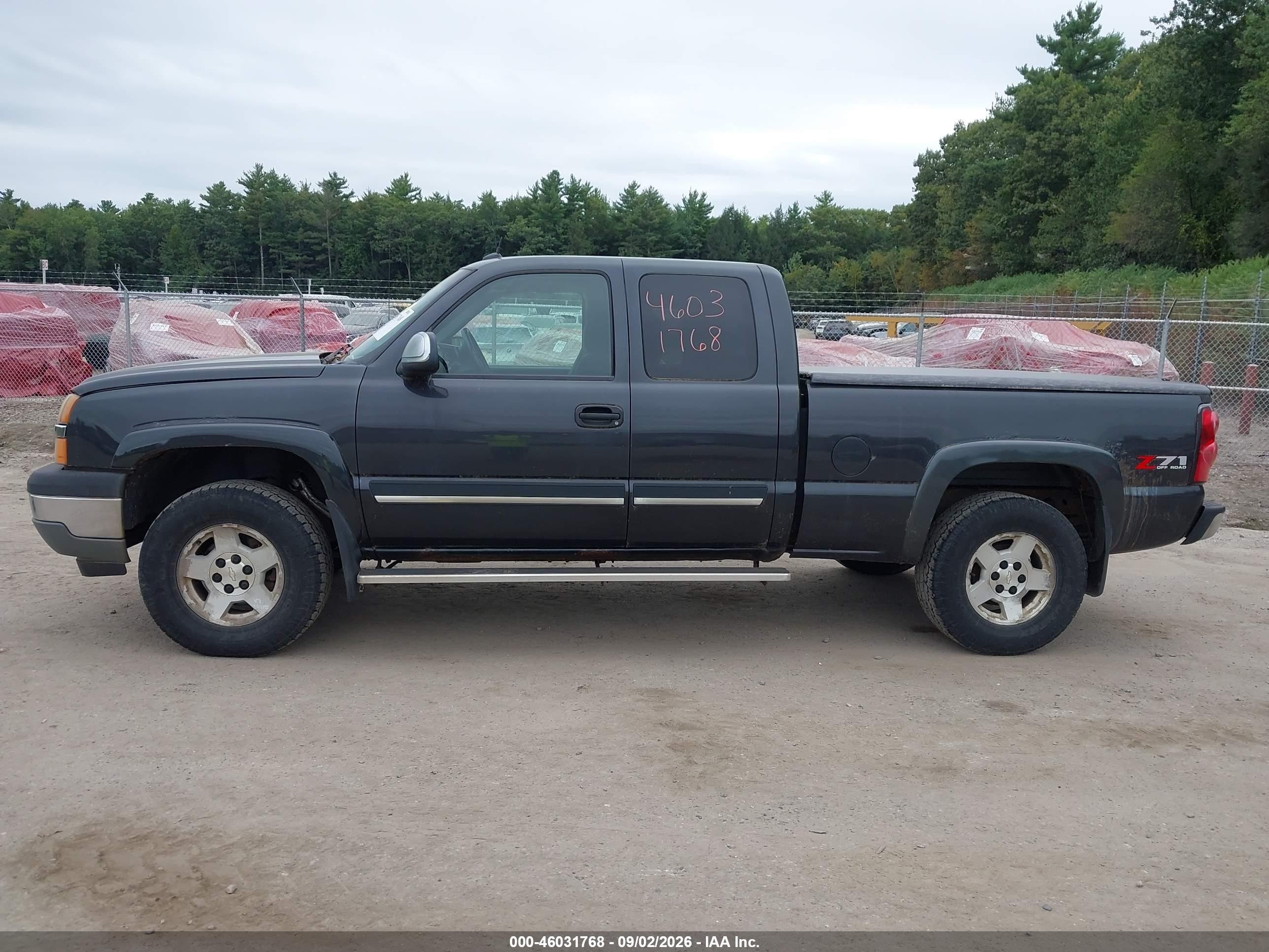 2005 Chevrolet Silverado 1500 Z71 Gray vin: 2GCEK19T051200603