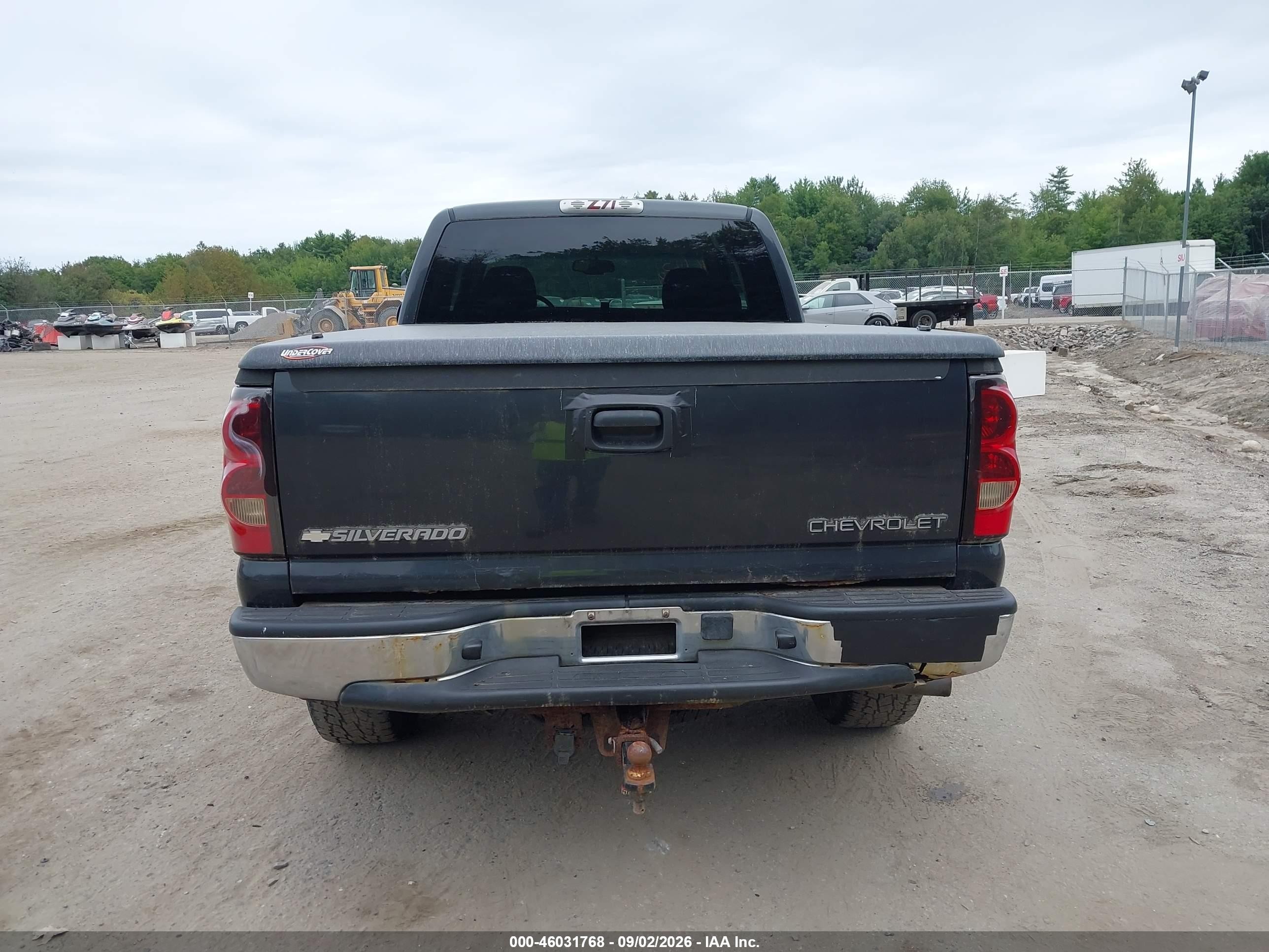 2005 Chevrolet Silverado 1500 Z71 Gray vin: 2GCEK19T051200603