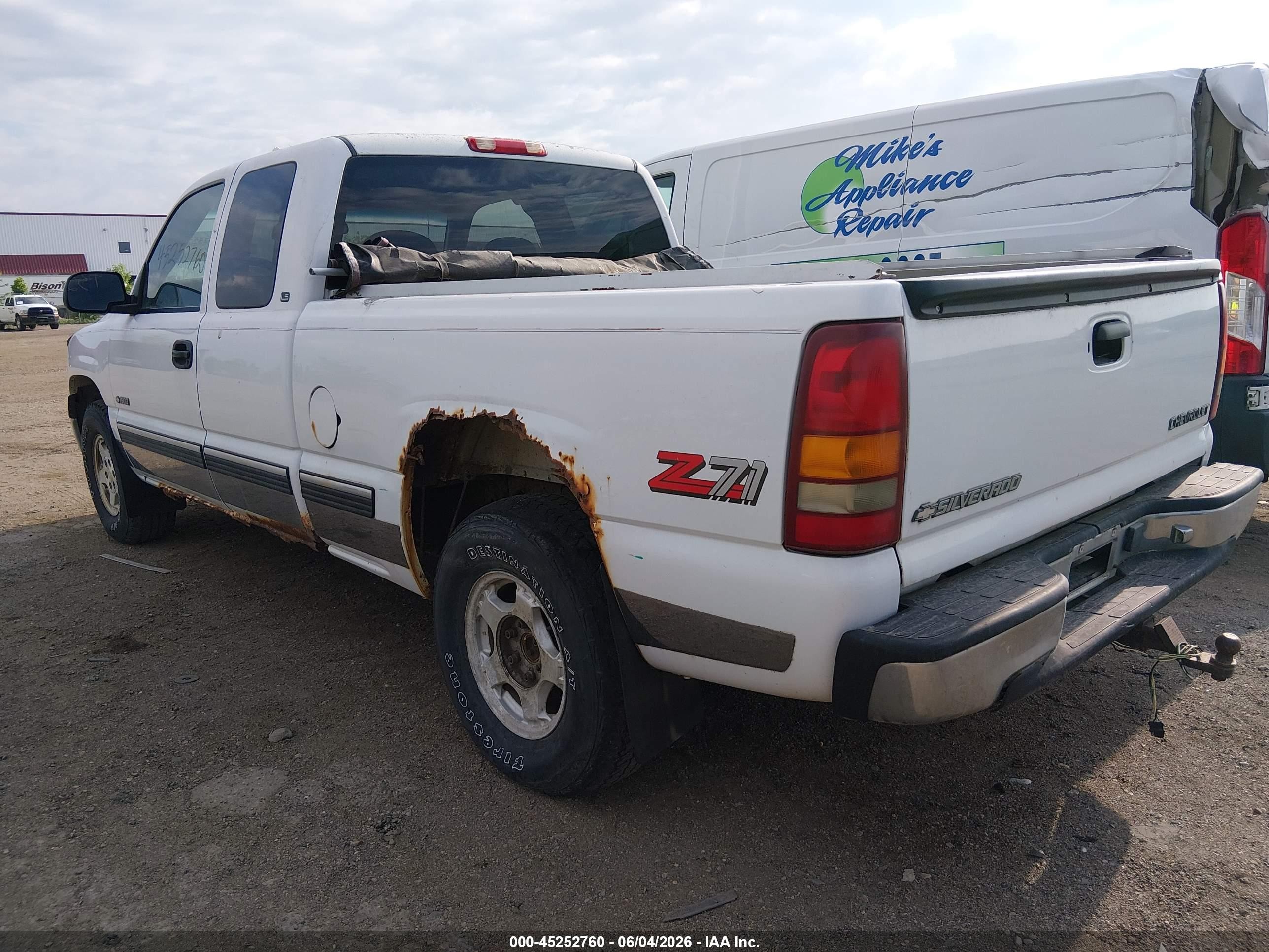 1999 Chevrolet Silverado 1500 Ls Белый vin: 2GCEK19T0X1125999