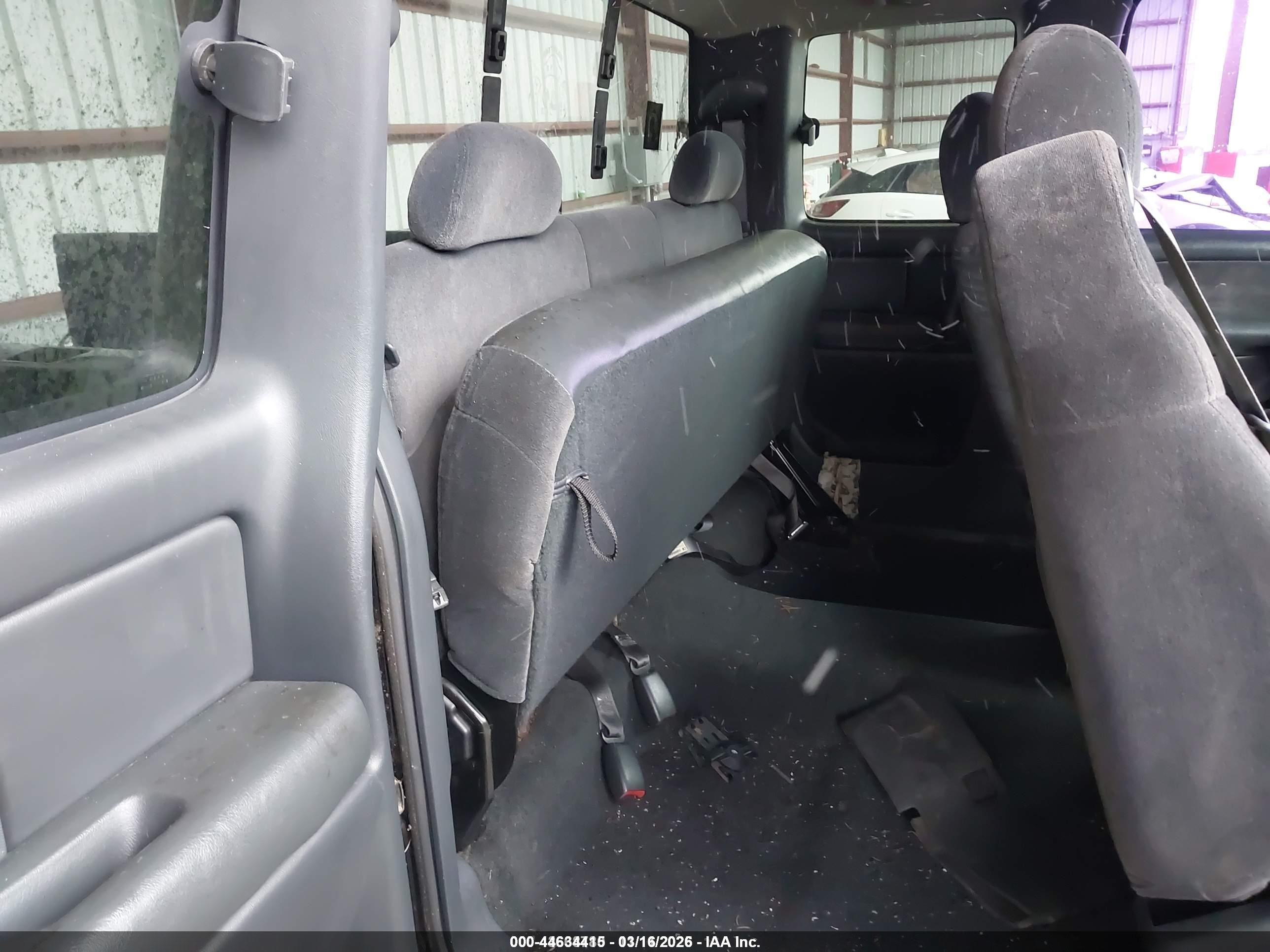 2000 Chevrolet Silverado 1500 Ls Black vin: 2GCEK19T0Y1212867