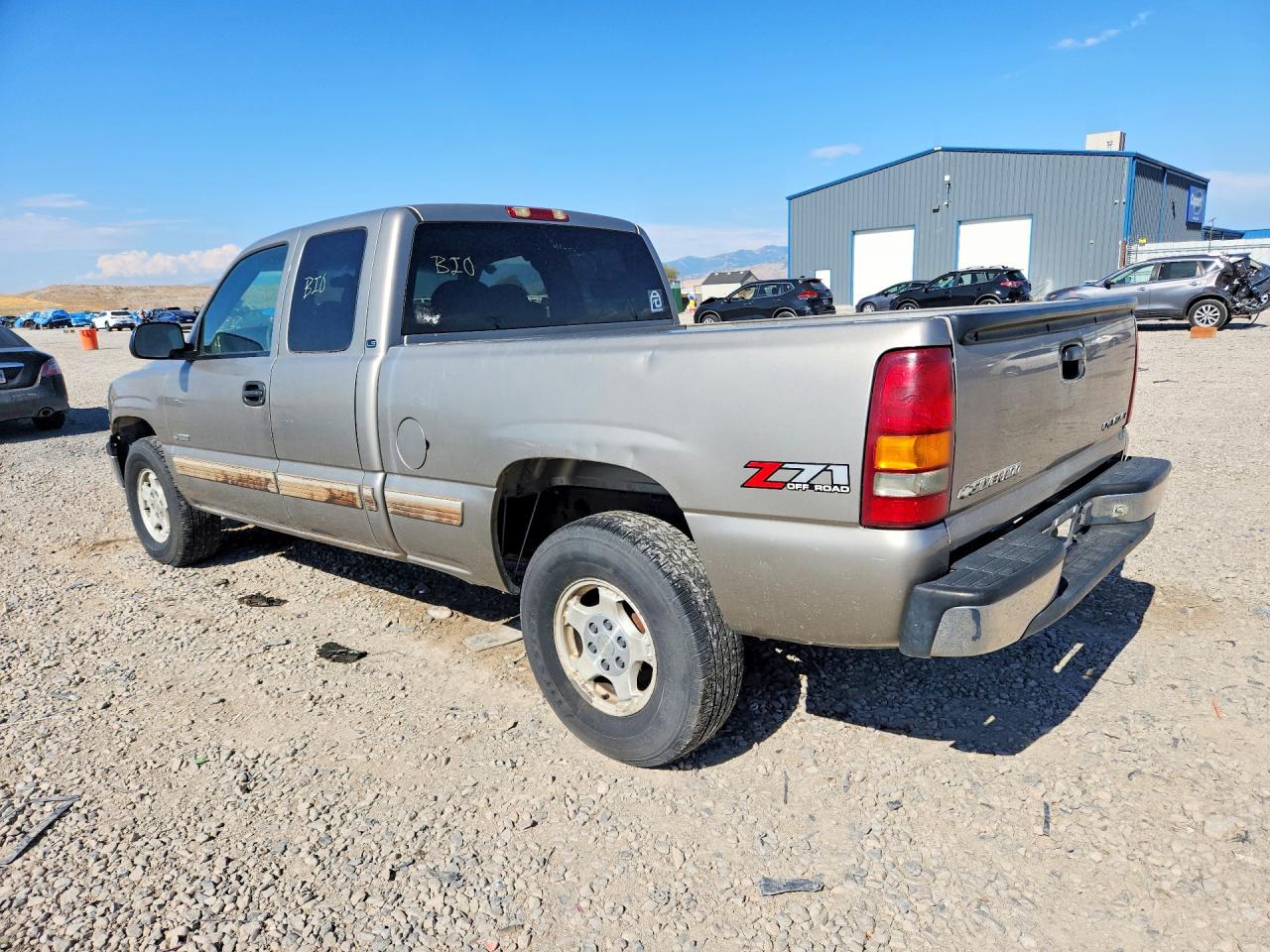 2001 Chevrolet Silverado 1500 Серебряный vin: 2GCEK19T111352464