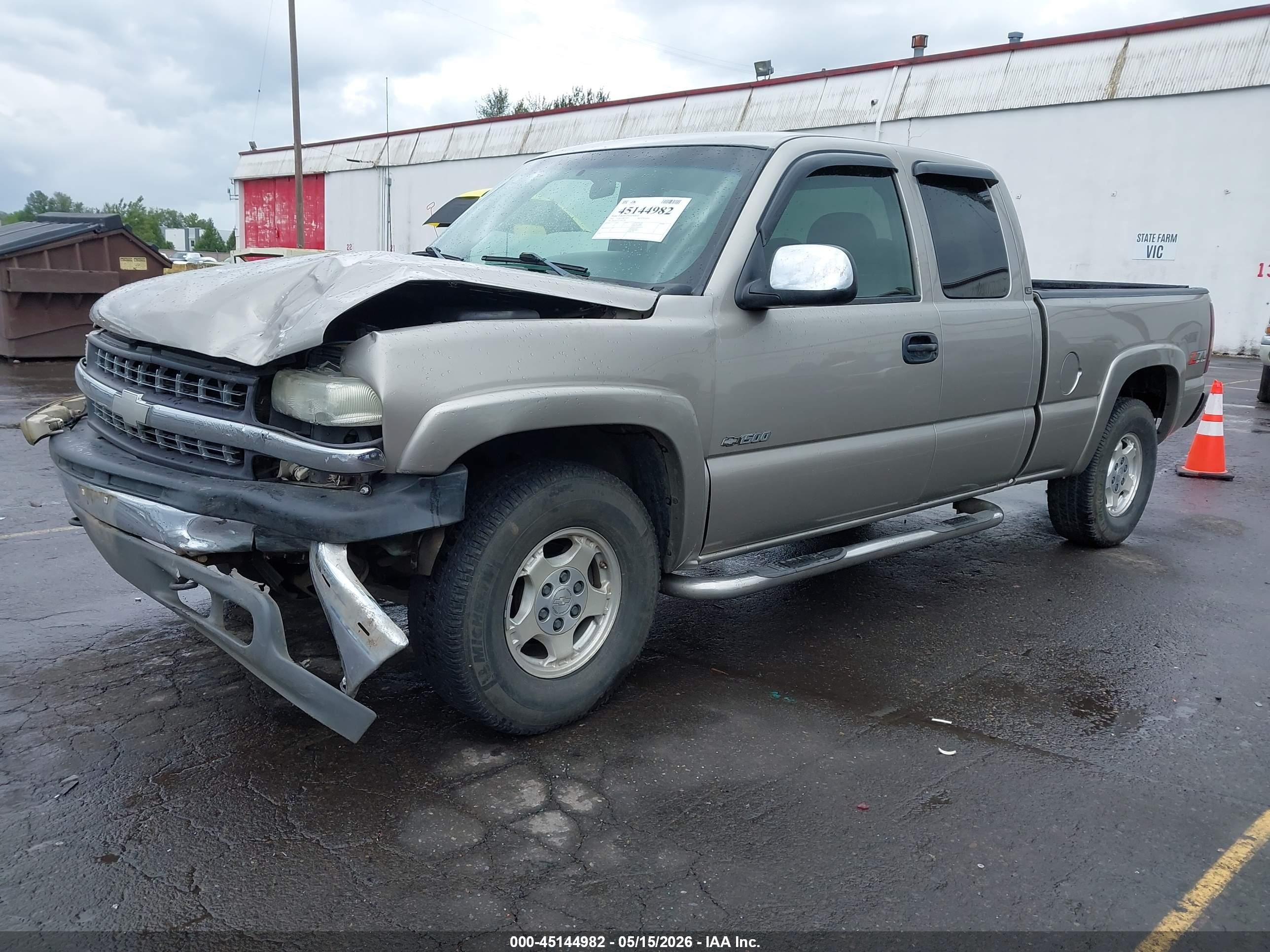 2002 Chevrolet Silverado K1500 Gold vin: 2GCEK19T121361120