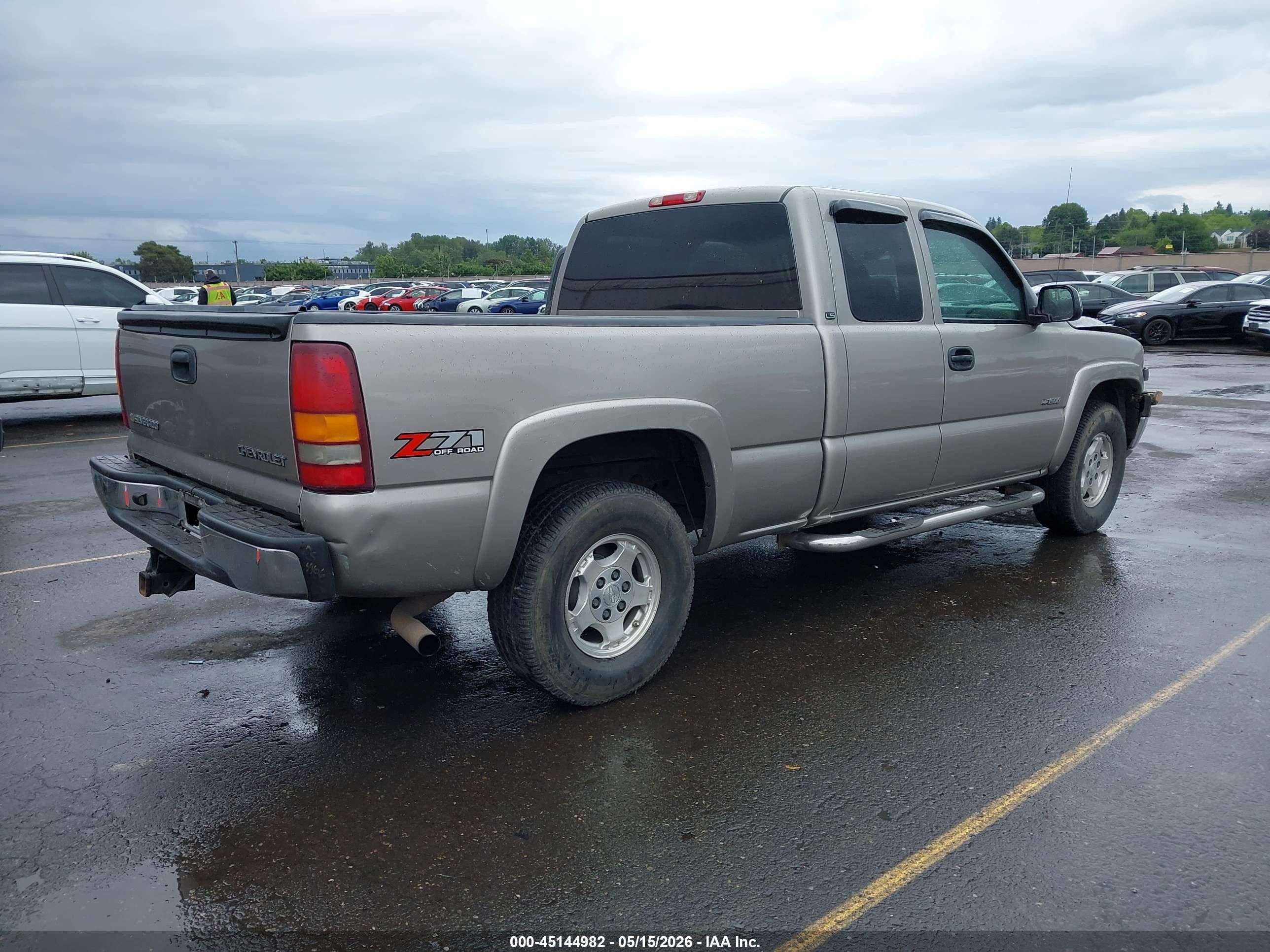 2002 Chevrolet Silverado K1500 Gold vin: 2GCEK19T121361120