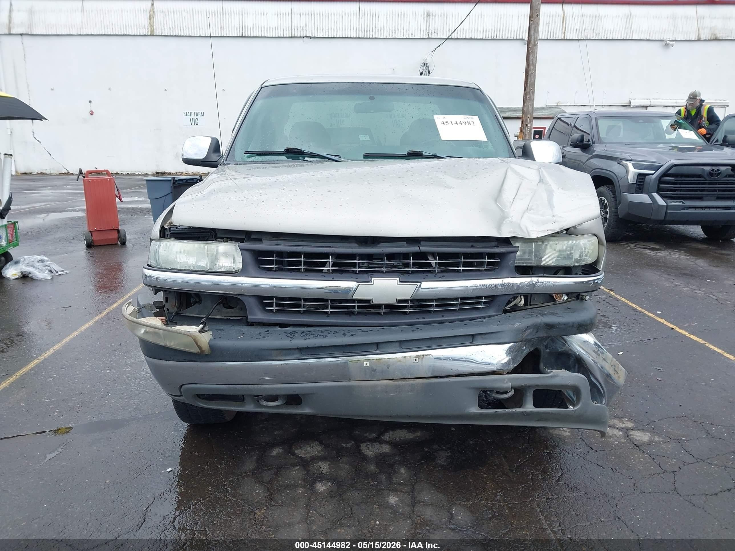 2002 Chevrolet Silverado K1500 Gold vin: 2GCEK19T121361120