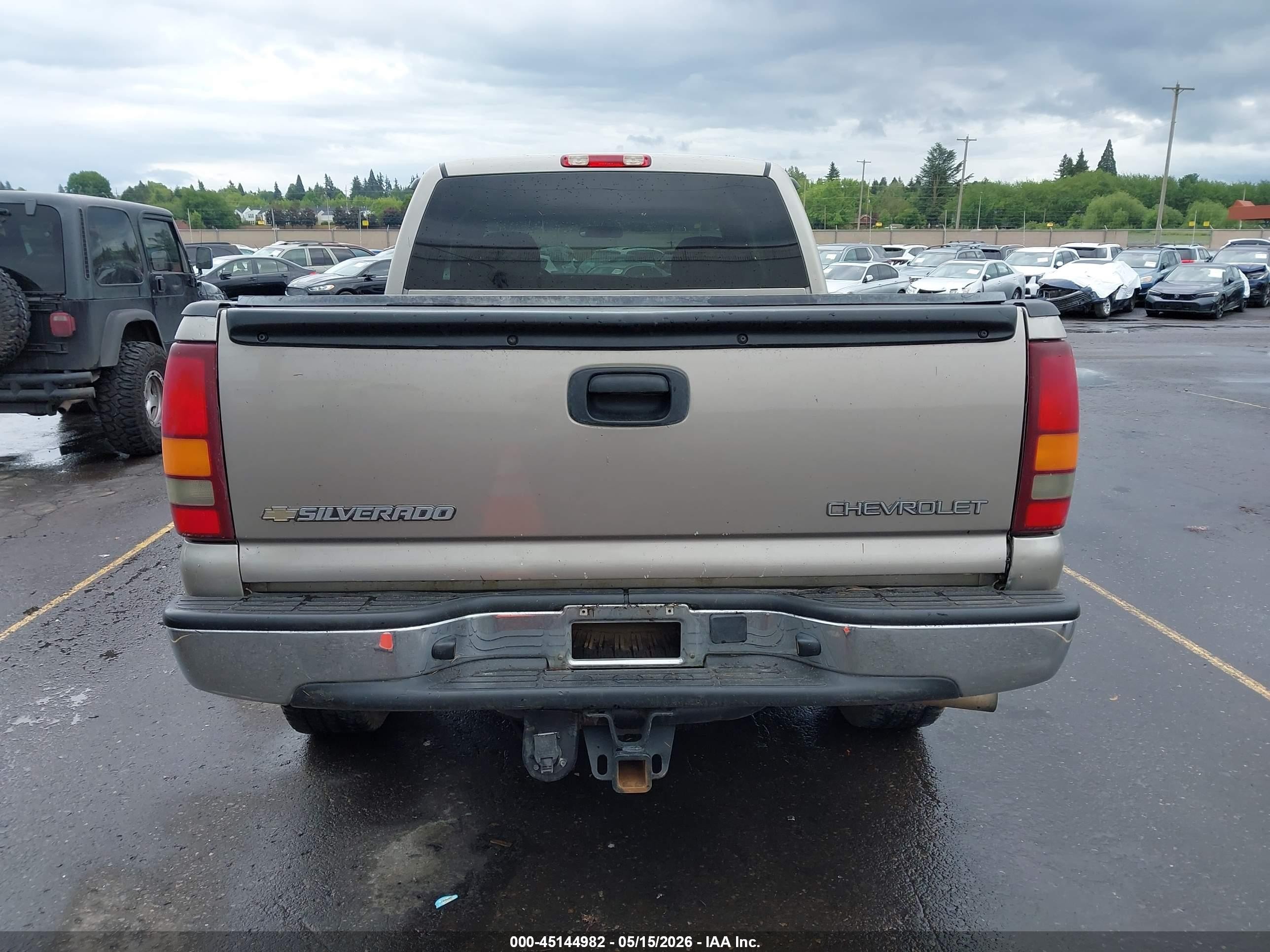 2002 Chevrolet Silverado K1500 Gold vin: 2GCEK19T121361120