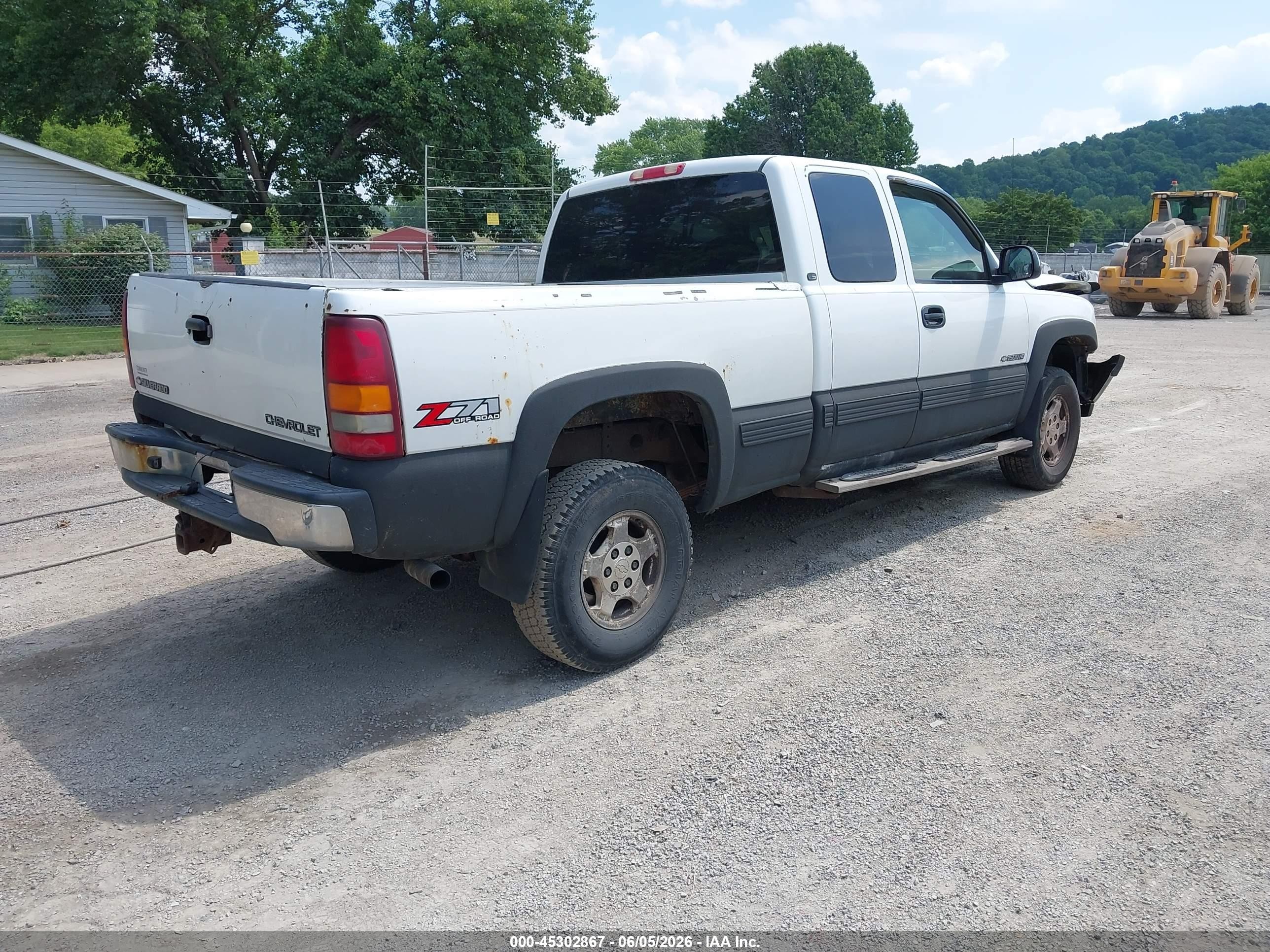 2002 Chevrolet Silverado 1500 Ls Белый vin: 2GCEK19T121371954