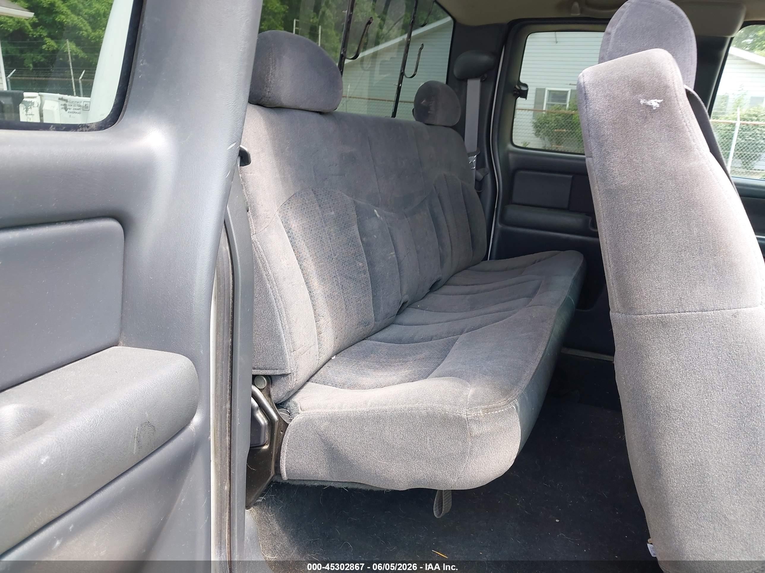 2002 Chevrolet Silverado 1500 Ls Белый vin: 2GCEK19T121371954