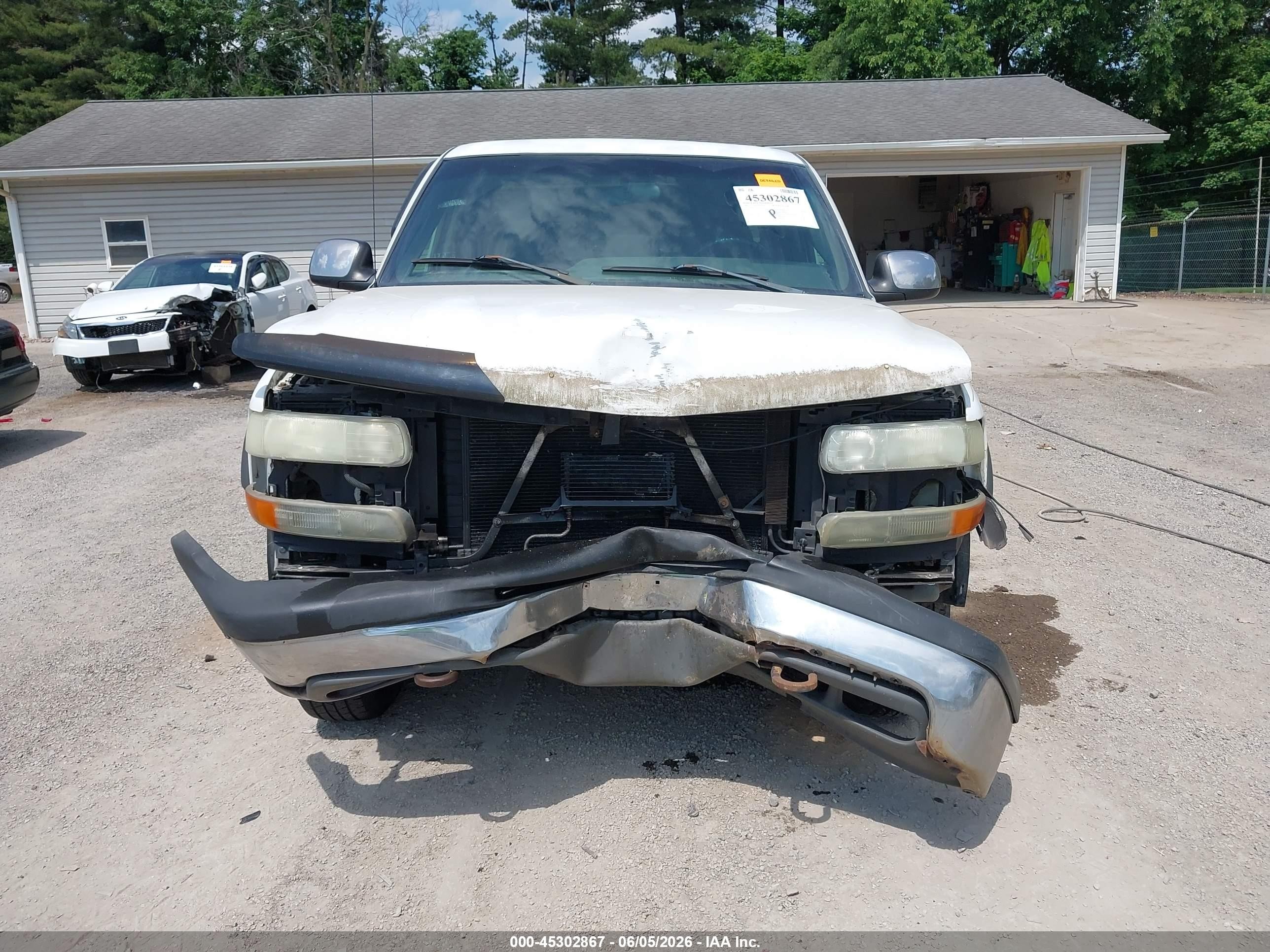 2002 Chevrolet Silverado 1500 Ls Белый vin: 2GCEK19T121371954
