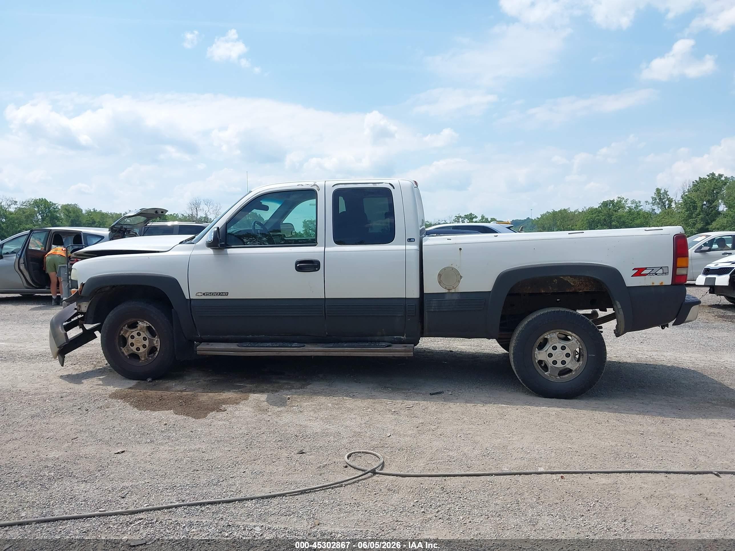 2002 Chevrolet Silverado 1500 Ls Белый vin: 2GCEK19T121371954