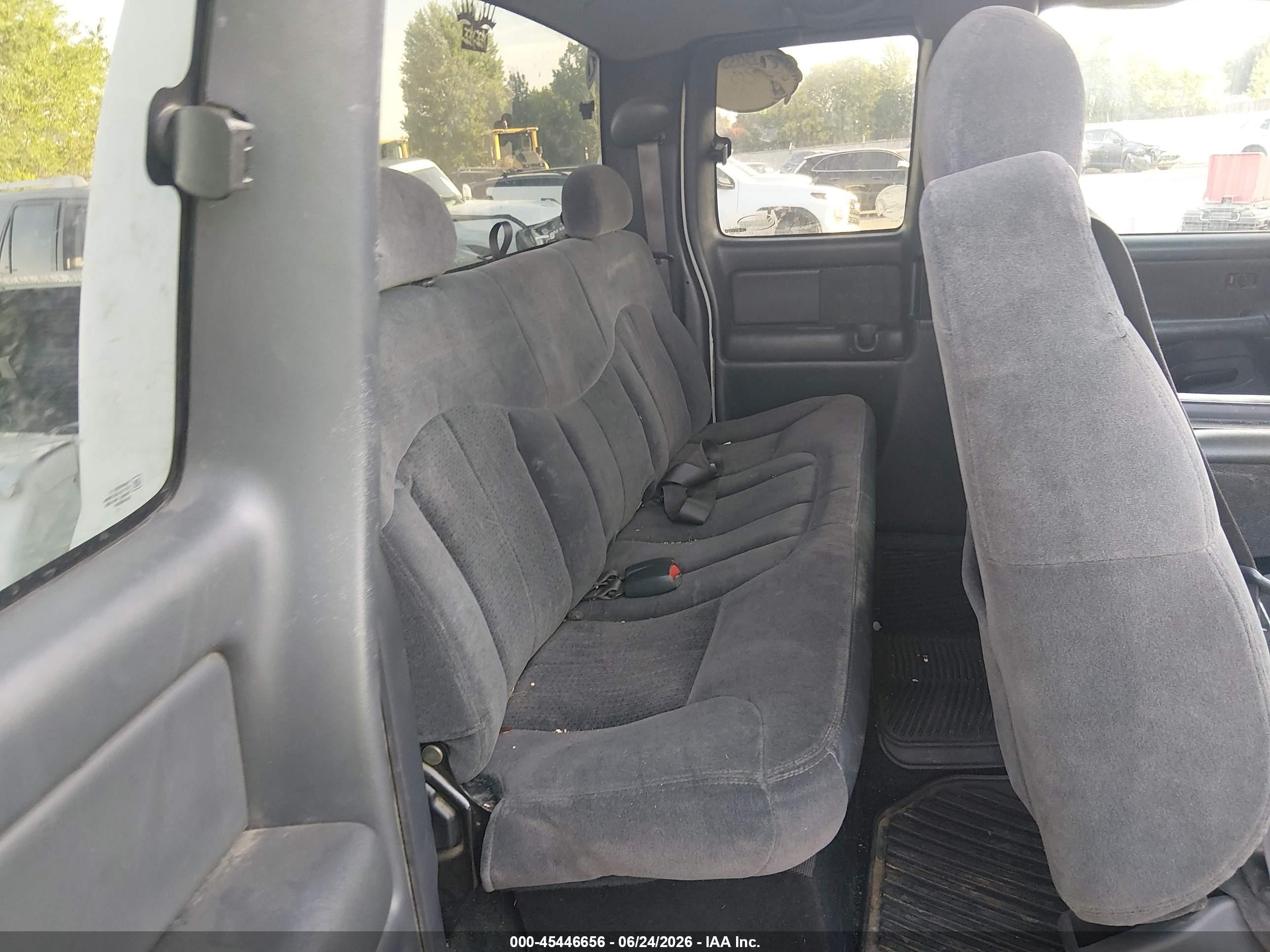 2002 Chevrolet Silverado 1500 Ls White vin: 2GCEK19T121426502
