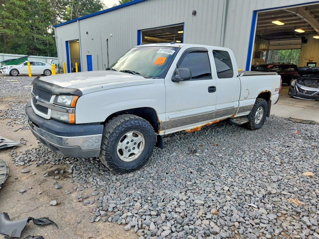 2003 Chevrolet Silverado K1500 White vin: 2GCEK19T131236197