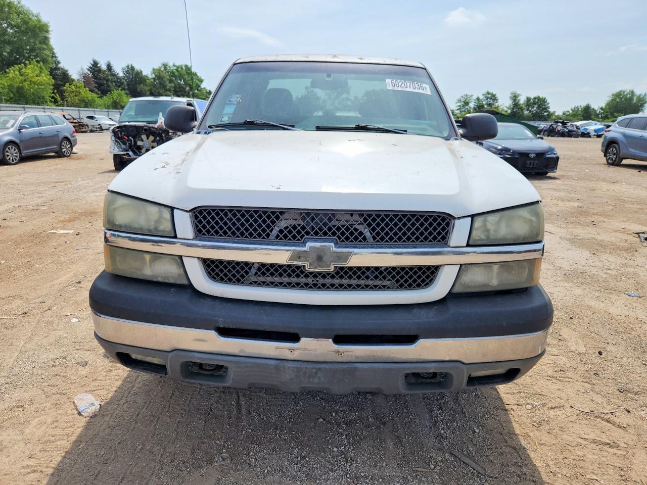 2004 Chevrolet Silverado K1500 White vin: 2GCEK19T141115008