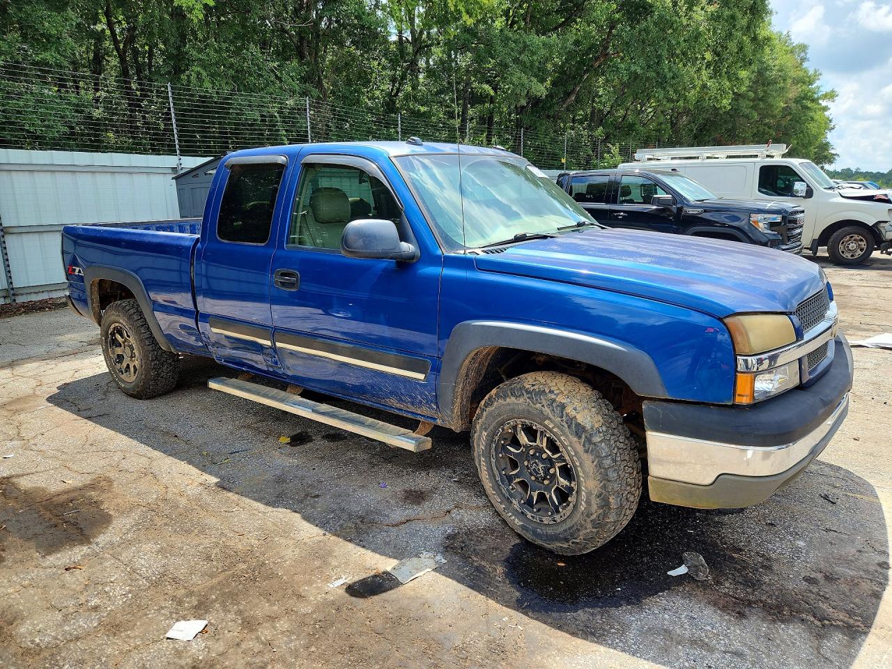2004 Chevrolet Silverado K1500 Blue vin: 2GCEK19T141183860