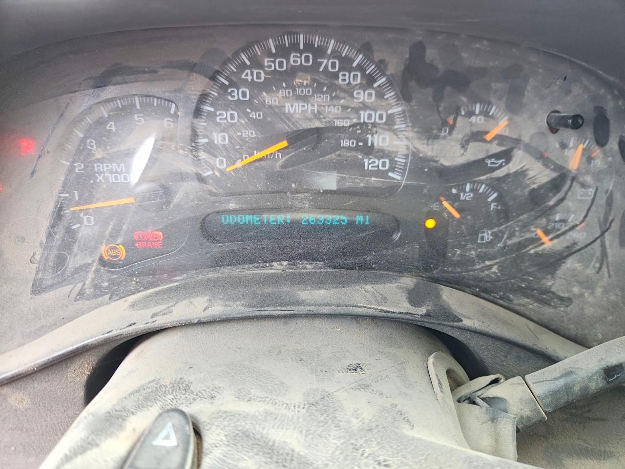 2004 Chevrolet Silverado K1500 Red vin: 2GCEK19T141228506