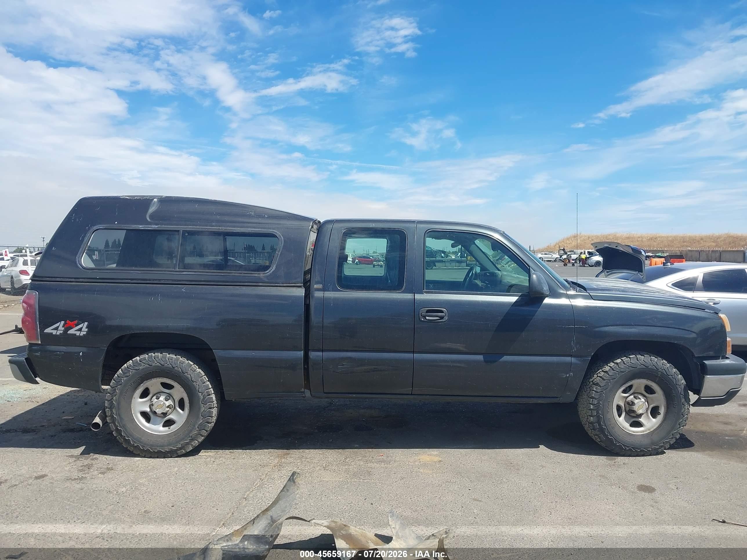 2004 Chevrolet Silverado 1500 Work Truck Gray vin: 2GCEK19T141409640