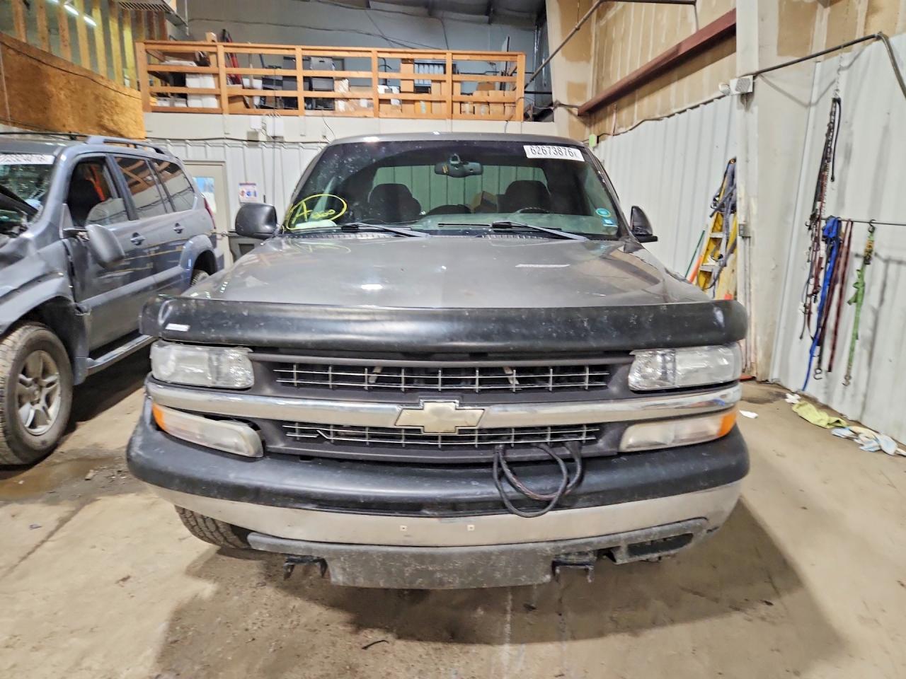2000 Chevrolet Silverado K1500 Серый vin: 2GCEK19T1Y1359134
