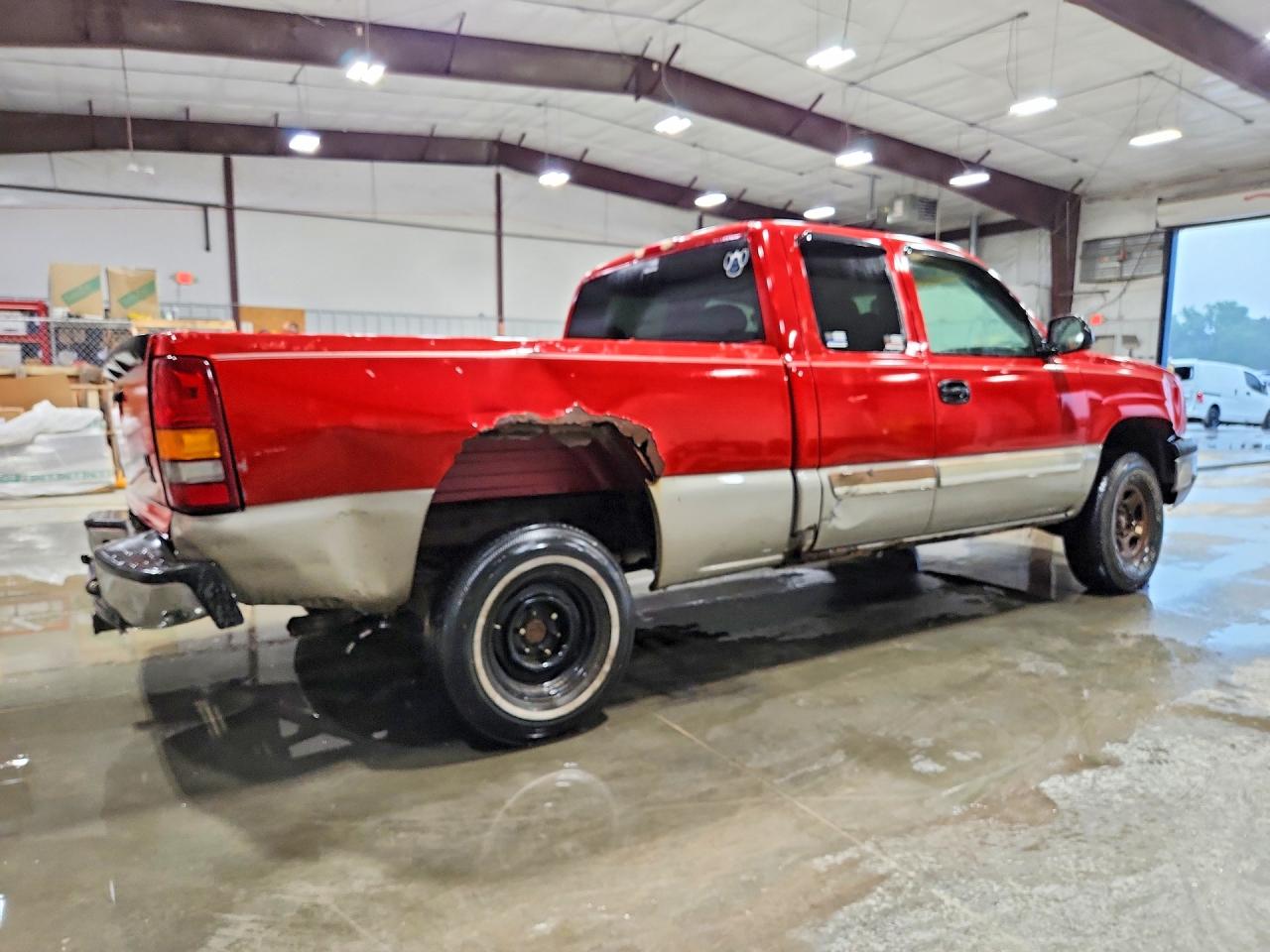2003 Chevrolet Silverado K1500 Red vin: 2GCEK19T231317998