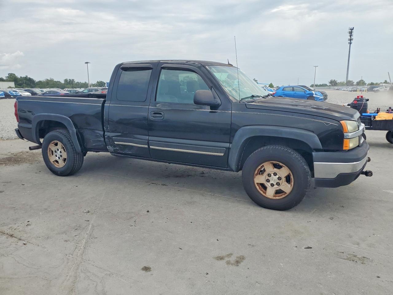 2004 Chevrolet Silverado K1500 Black vin: 2GCEK19T241236971