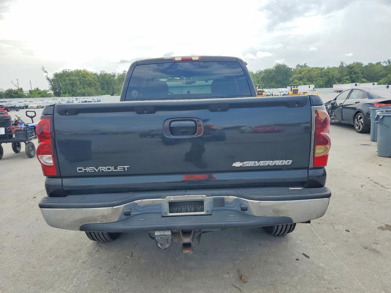 2004 Chevrolet Silverado K1500 Black vin: 2GCEK19T241236971