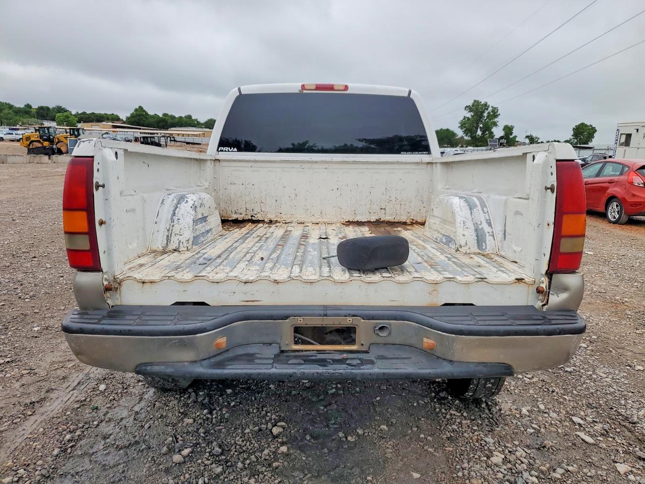 1999 Chevrolet Silverado K1500 White vin: 2GCEK19T2X1169700