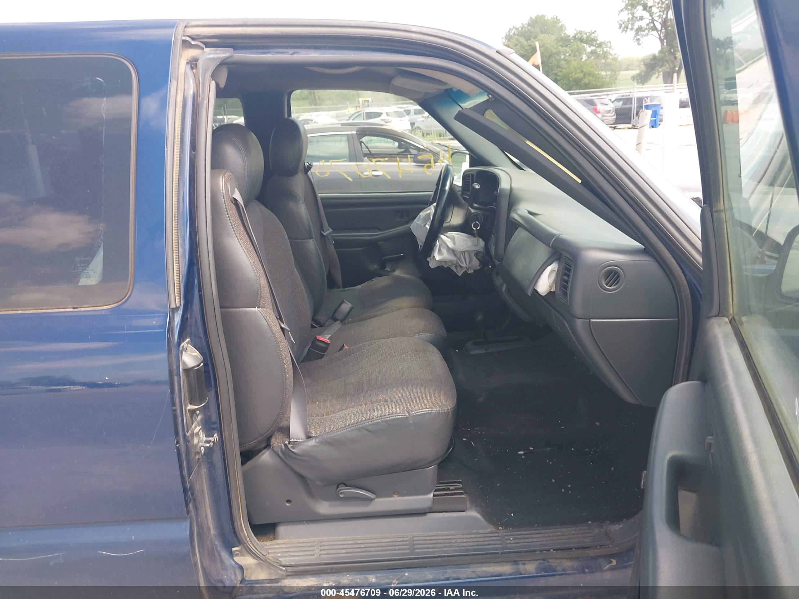 2000 Chevrolet Silverado 1500   Blue vin: 2GCEK19T2Y1271399