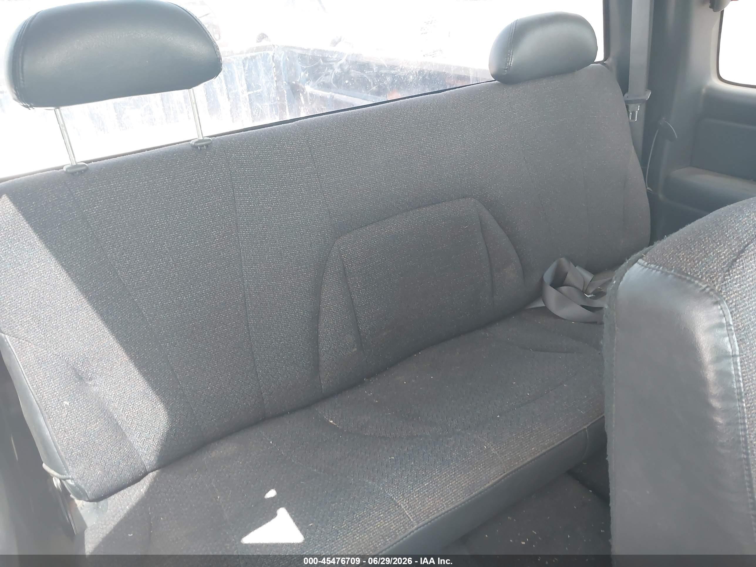 2000 Chevrolet Silverado 1500   Blue vin: 2GCEK19T2Y1271399