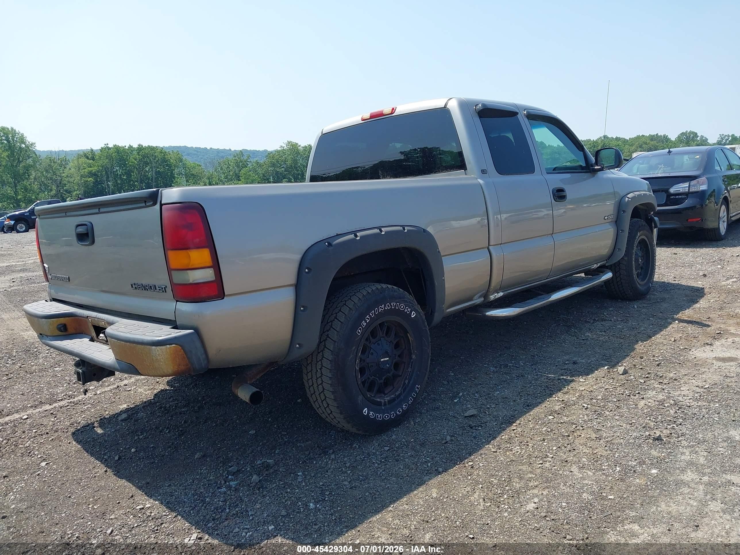2001 Chevrolet Silverado 1500 Ls Silver vin: 2GCEK19T311137362
