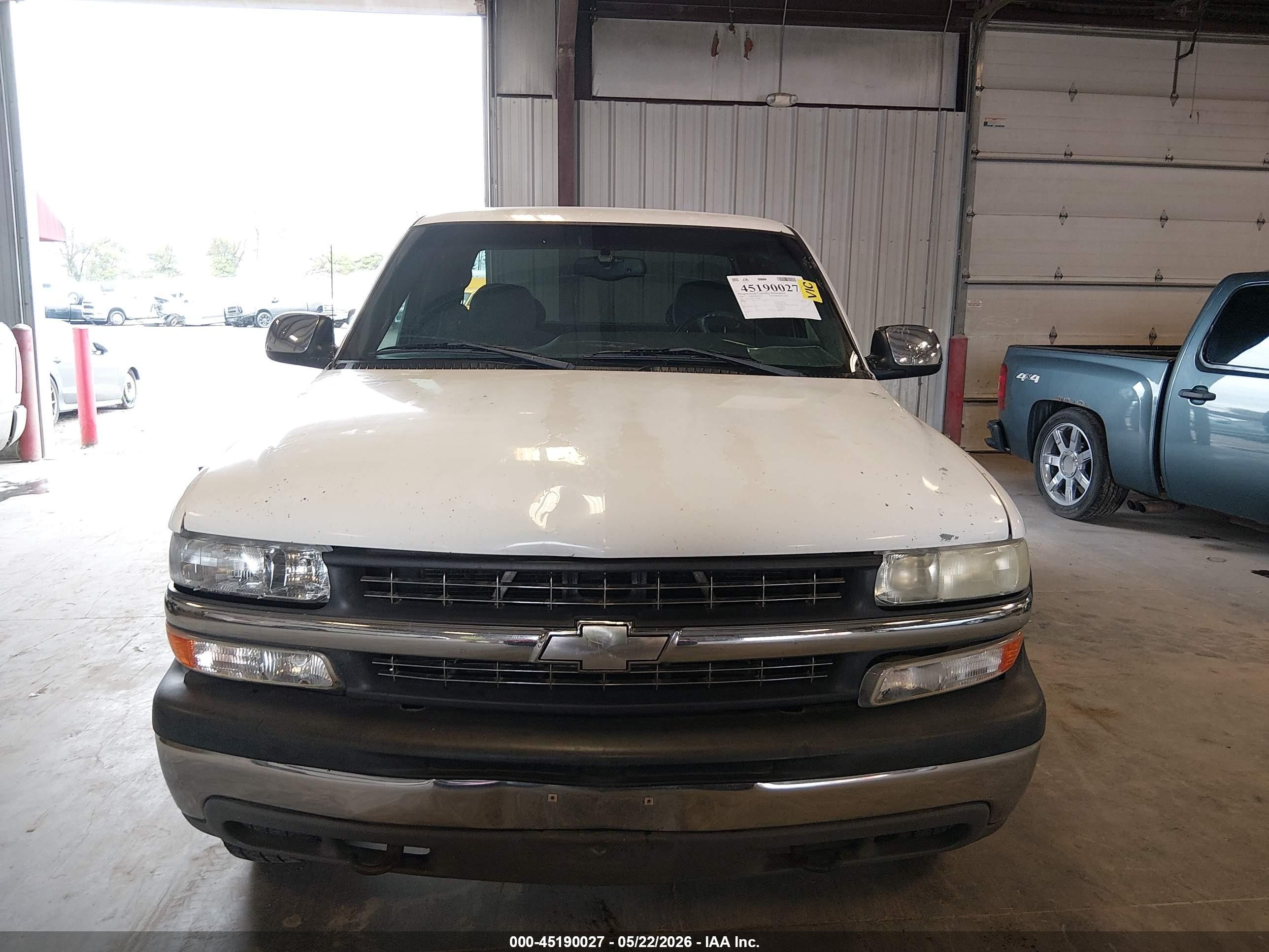 2001 Chevrolet Silverado 1500 Ls White vin: 2GCEK19T311358637