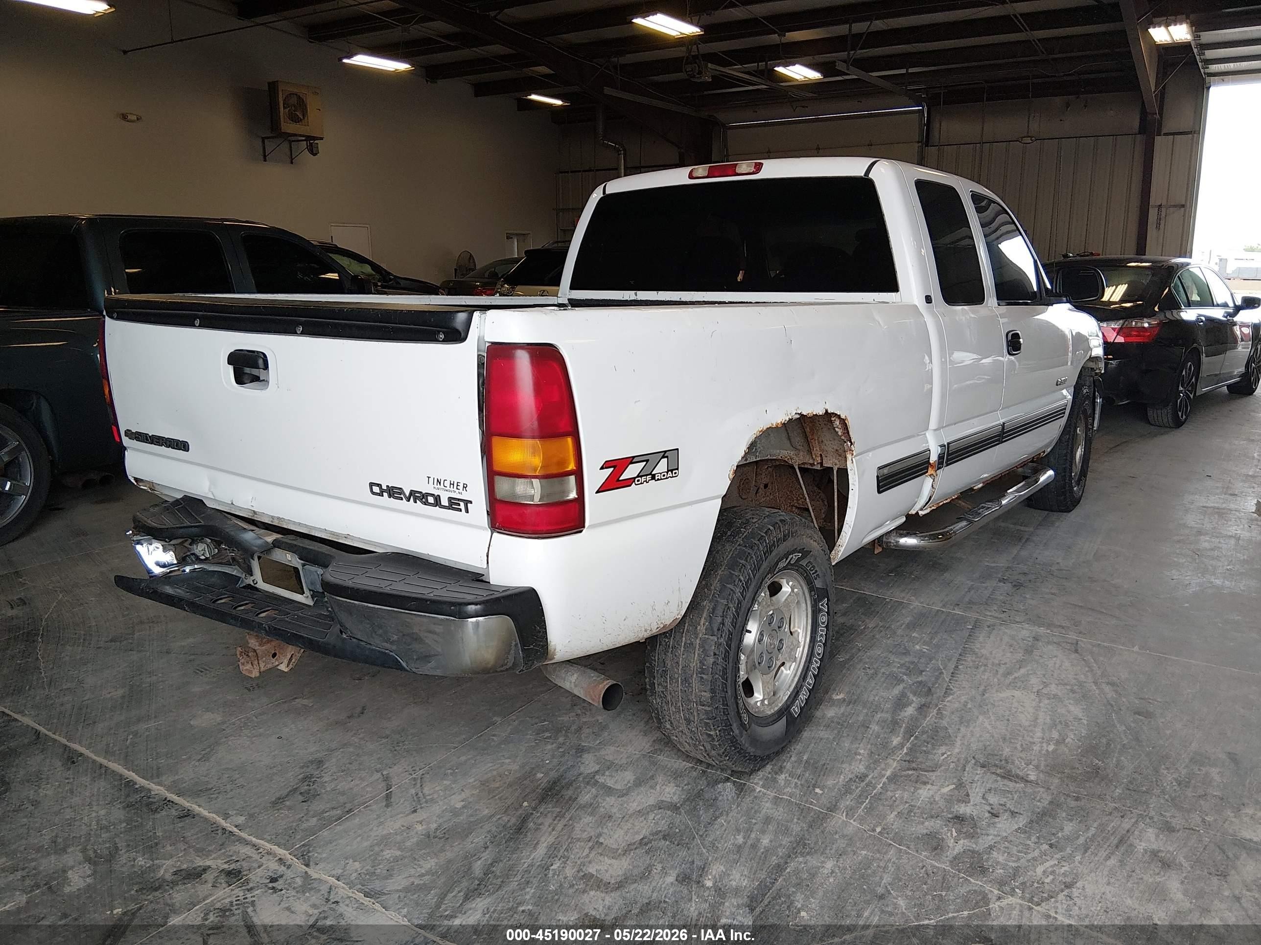 2001 Chevrolet Silverado 1500 Ls White vin: 2GCEK19T311358637