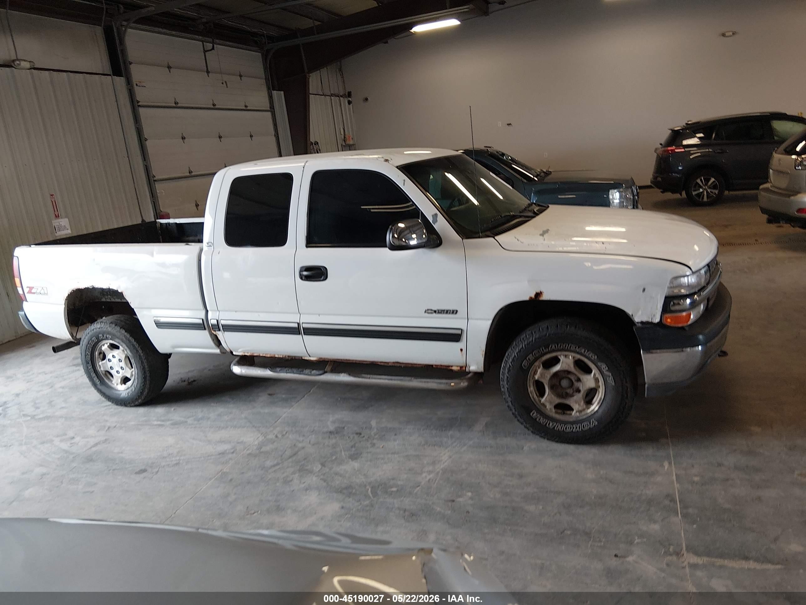 2001 Chevrolet Silverado 1500 Ls White vin: 2GCEK19T311358637
