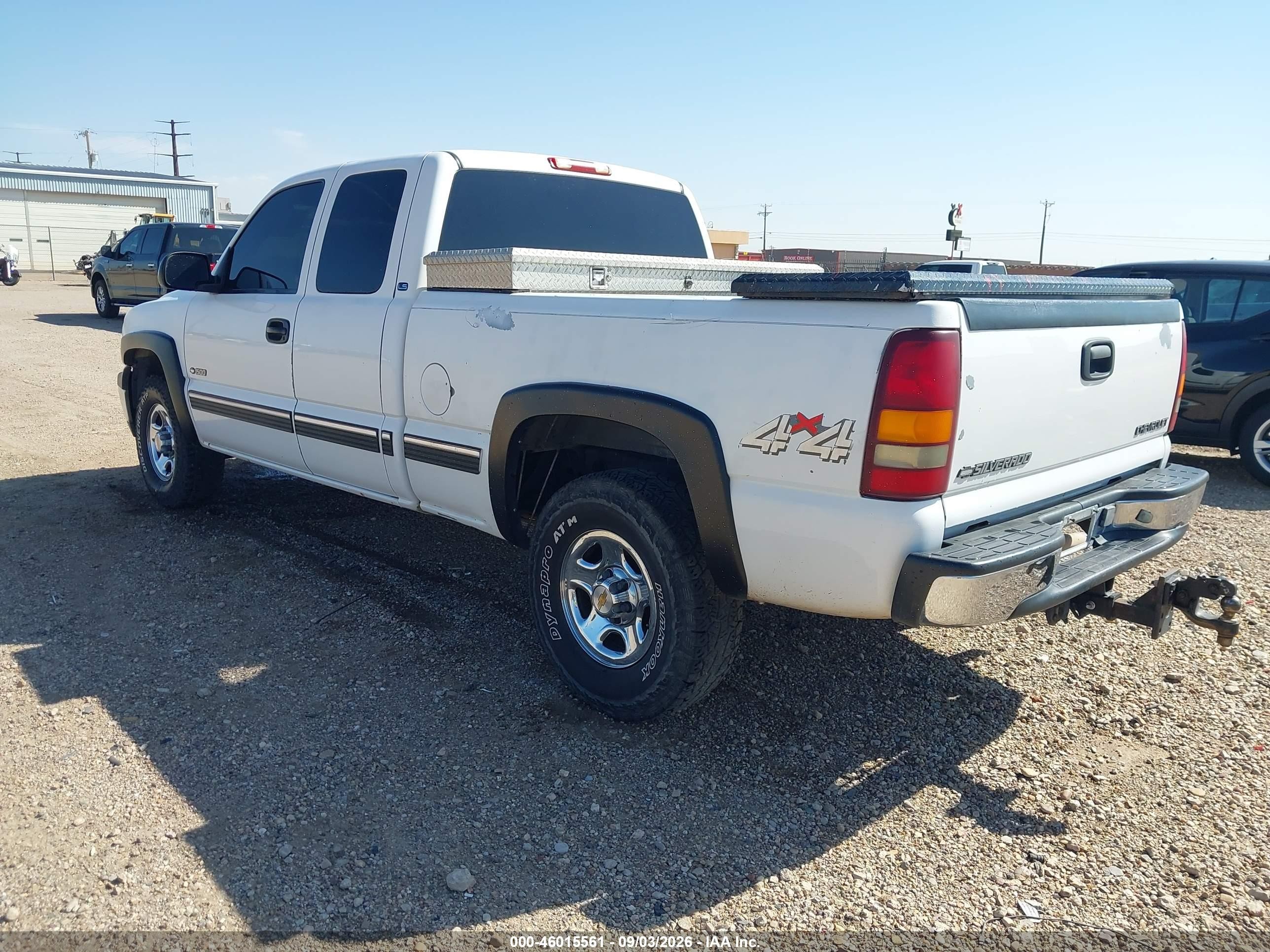 2002 Chevrolet Silverado 1500 Ls White vin: 2GCEK19T321100216