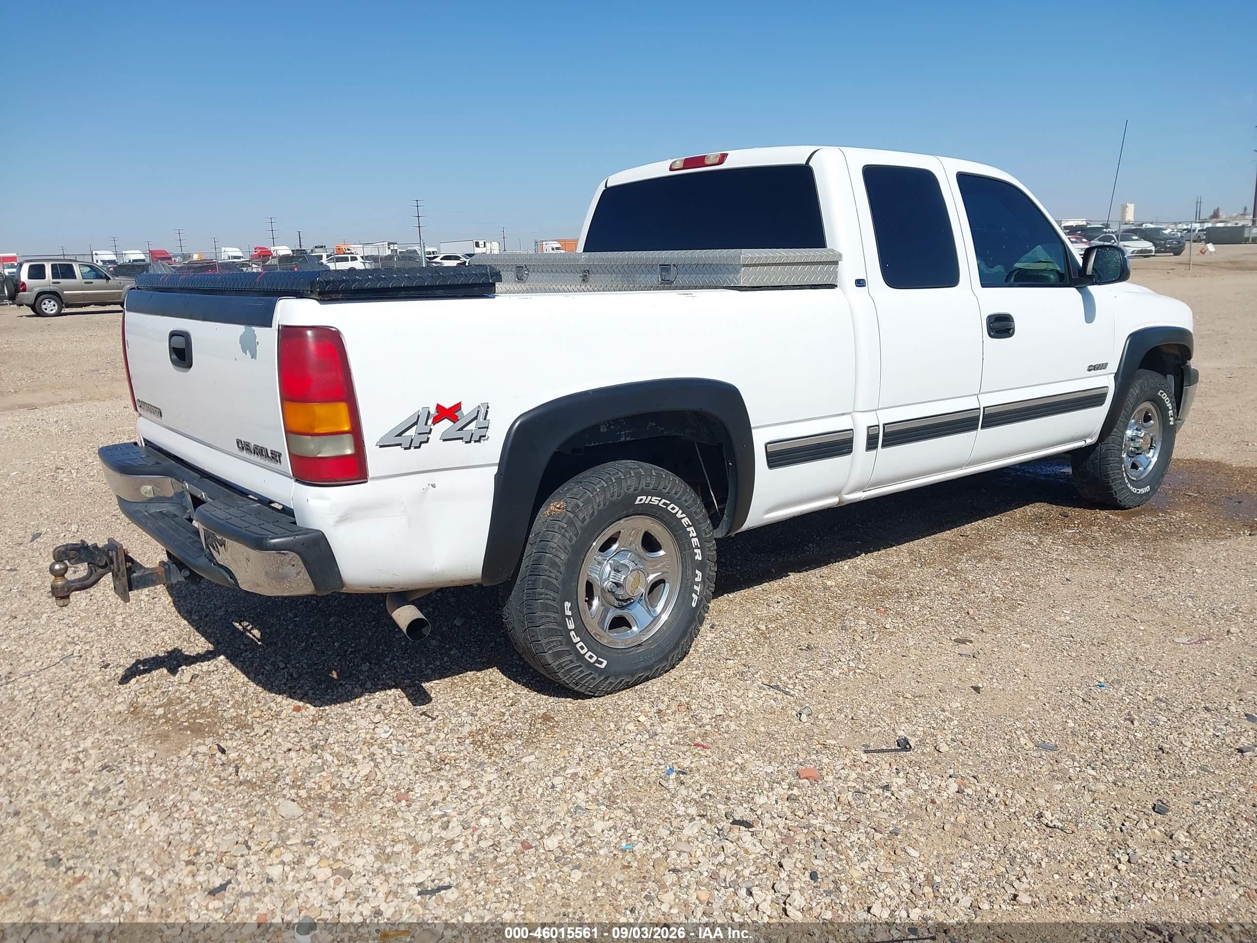 2002 Chevrolet Silverado 1500 Ls White vin: 2GCEK19T321100216