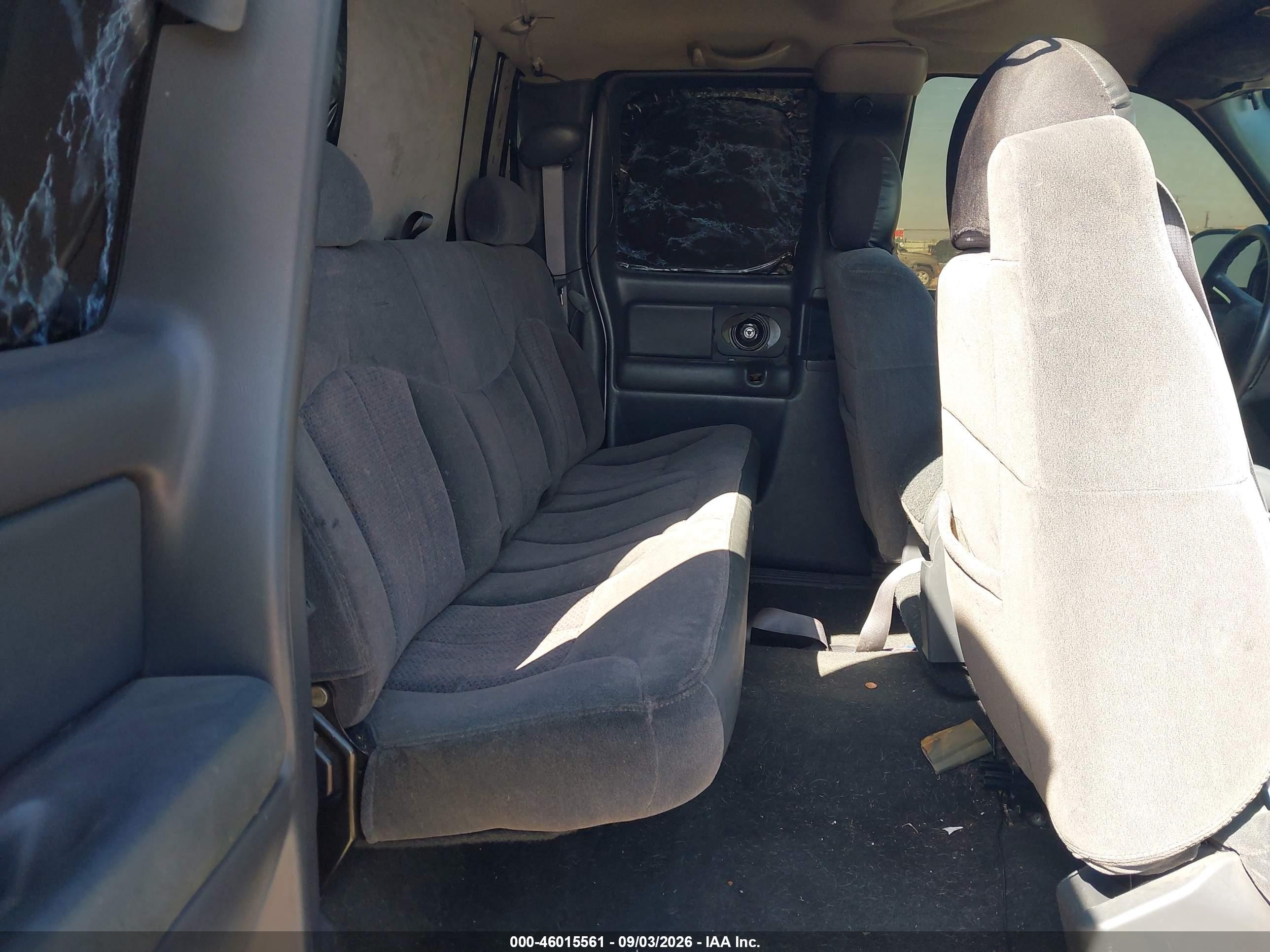 2002 Chevrolet Silverado 1500 Ls White vin: 2GCEK19T321100216