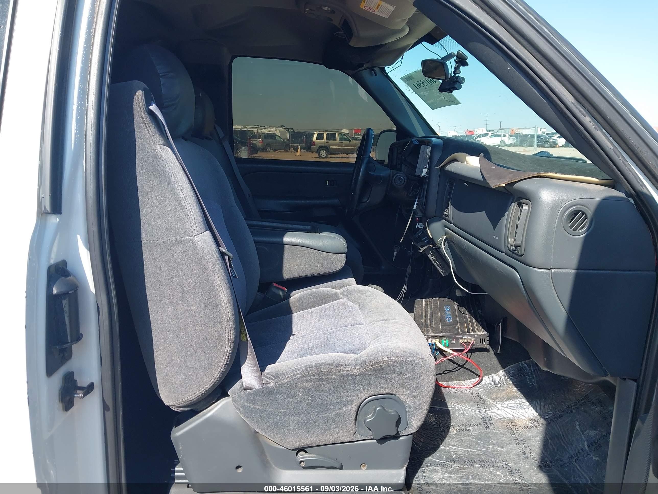 2002 Chevrolet Silverado 1500 Ls White vin: 2GCEK19T321100216