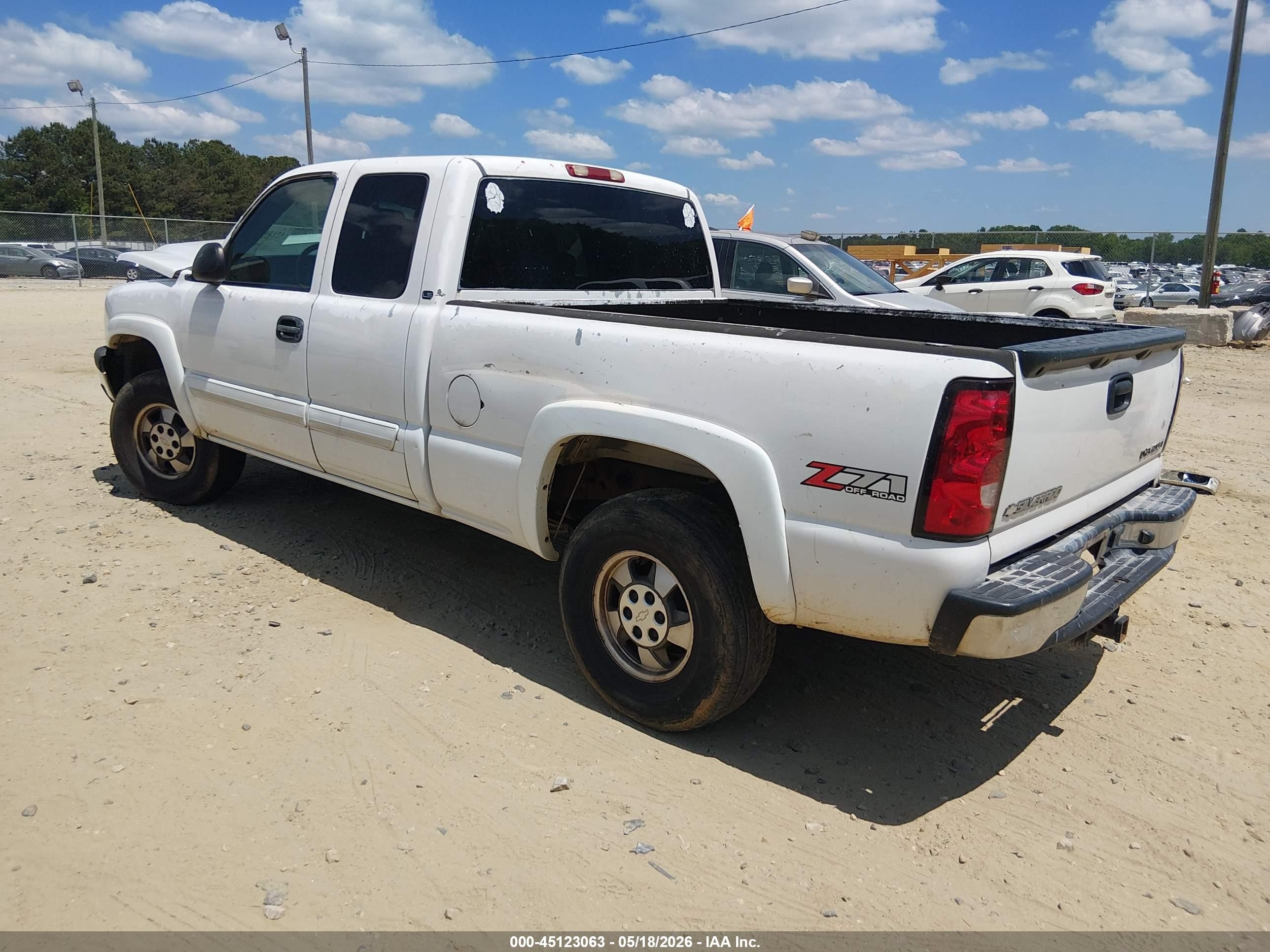 2003 Chevrolet Silverado 1500 Ls White vin: 2GCEK19T331181252