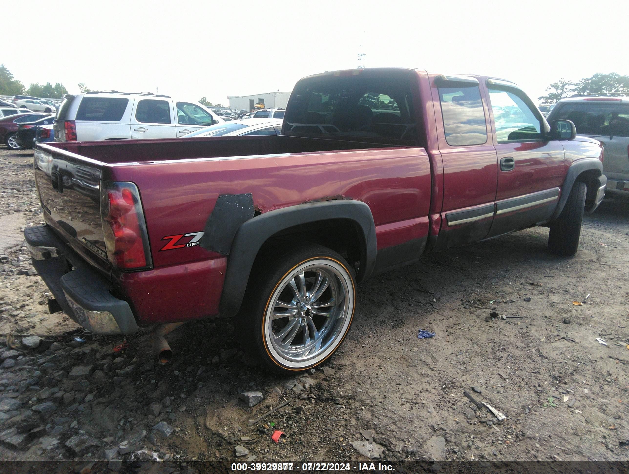 2004 Chevrolet Silverado 1500 Z71 Красный vin: 2GCEK19T341327389