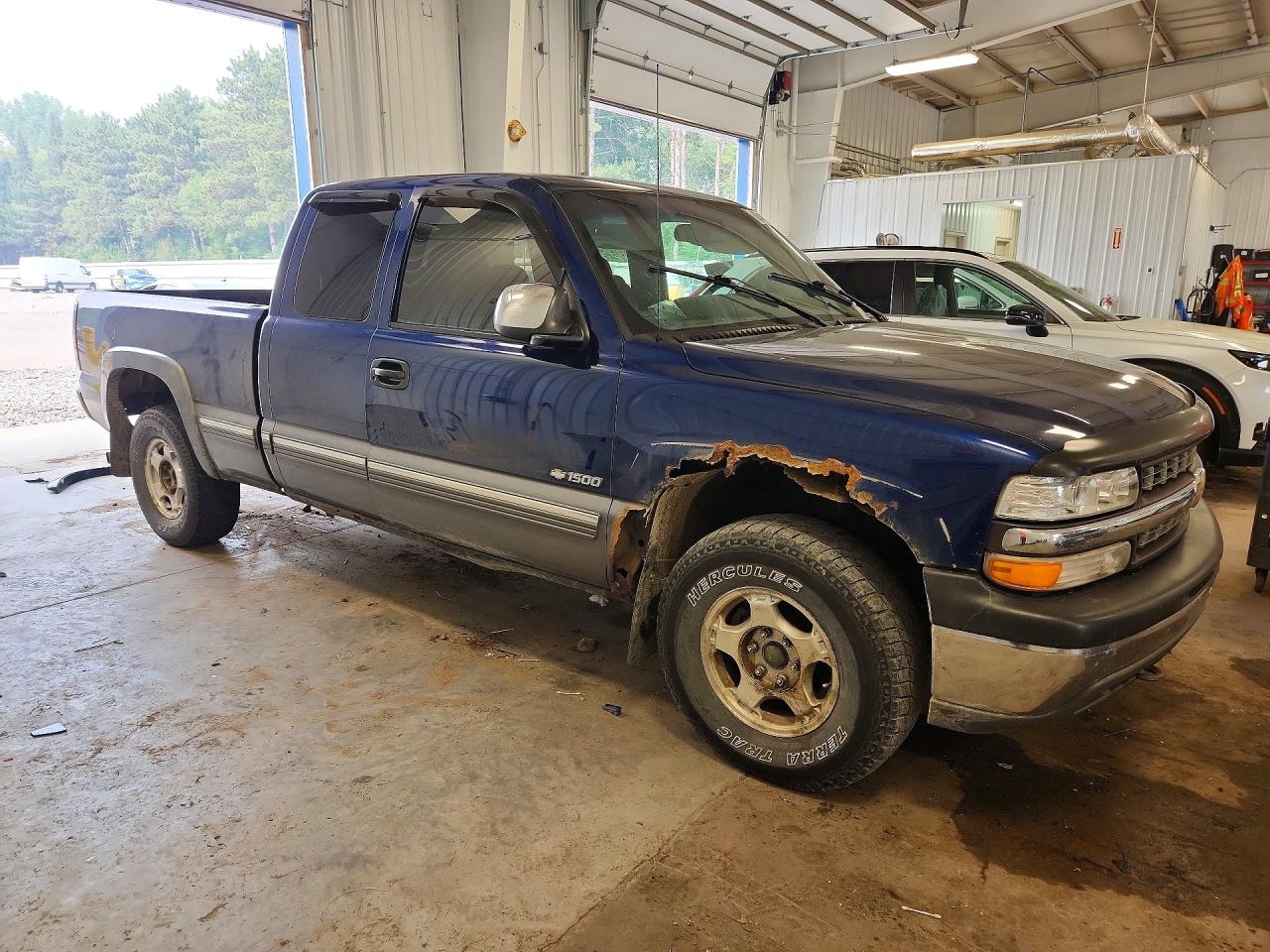 2000 Chevrolet Silverado K1500 Blue vin: 2GCEK19T3Y1140661