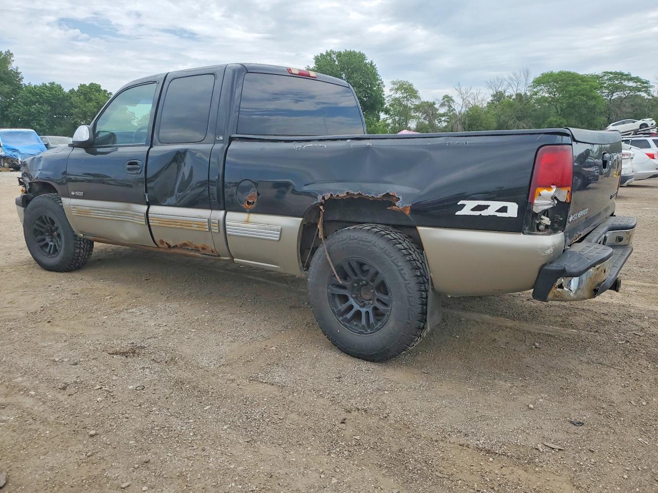 2001 Chevrolet Silverado Черный vin: 2GCEK19T411405089