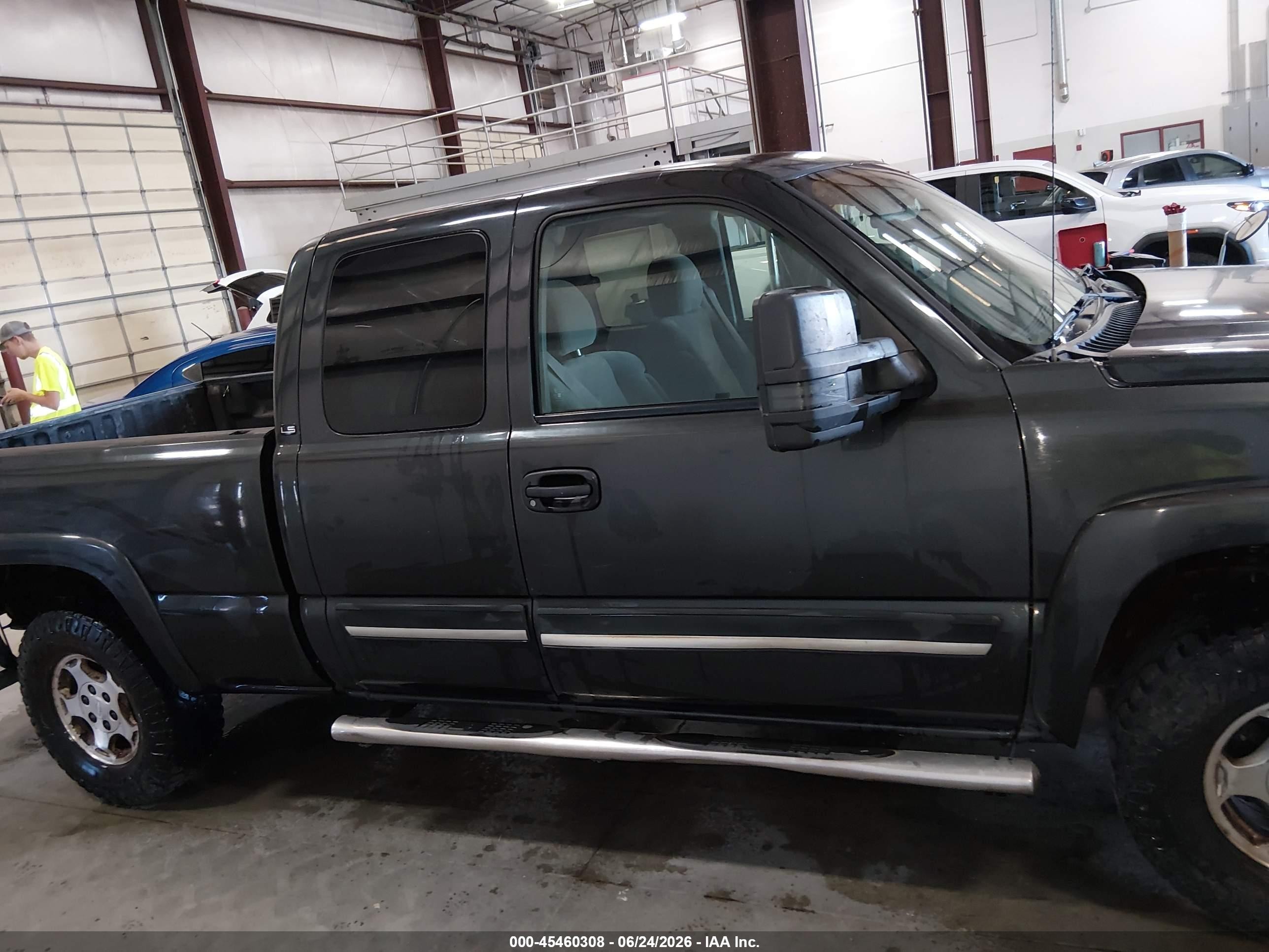 2003 Chevrolet Silverado 1500 Ls Black vin: 2GCEK19T431194916