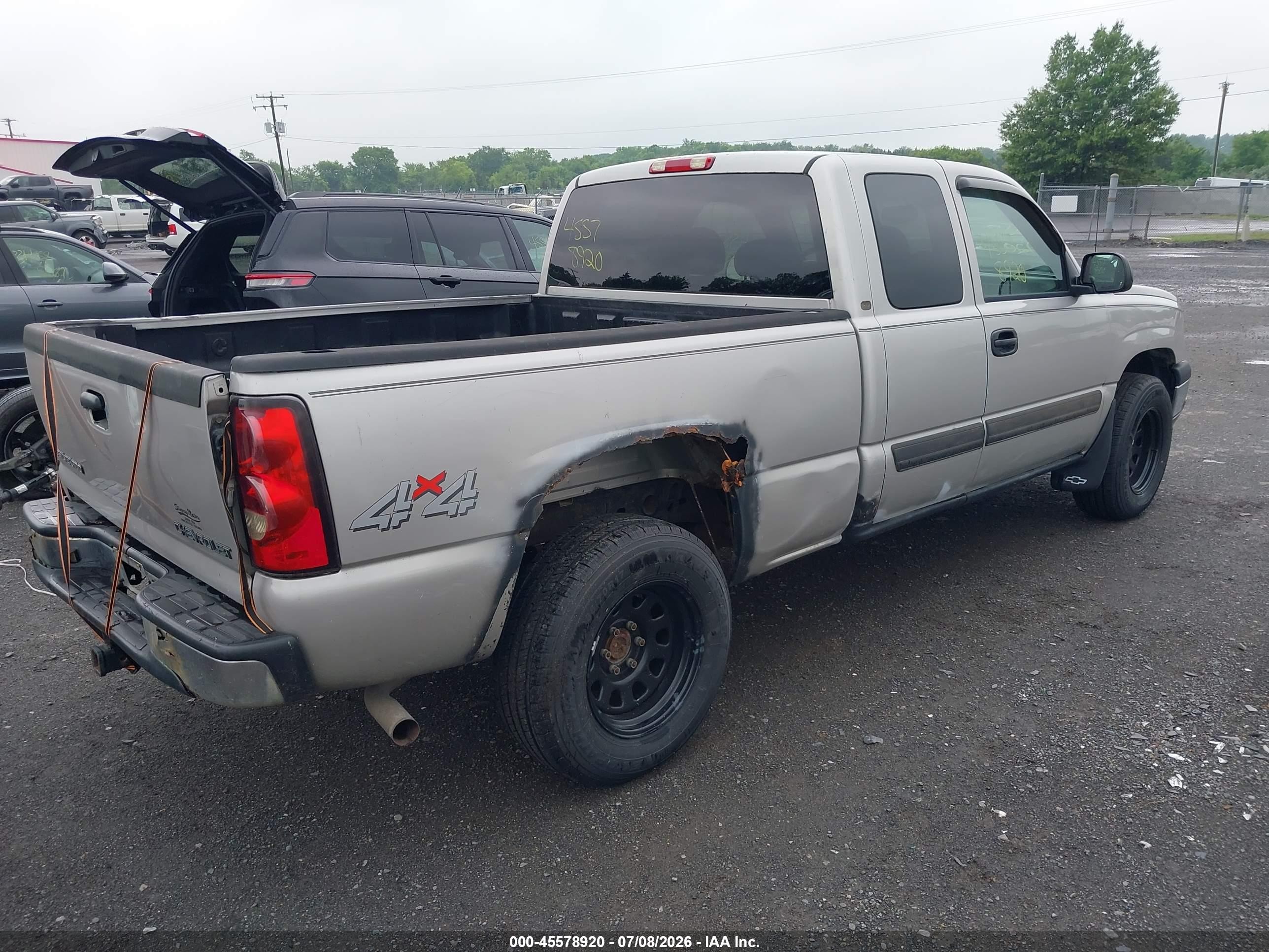 2004 Chevrolet Silverado 1500 Ls Серый vin: 2GCEK19T441137827