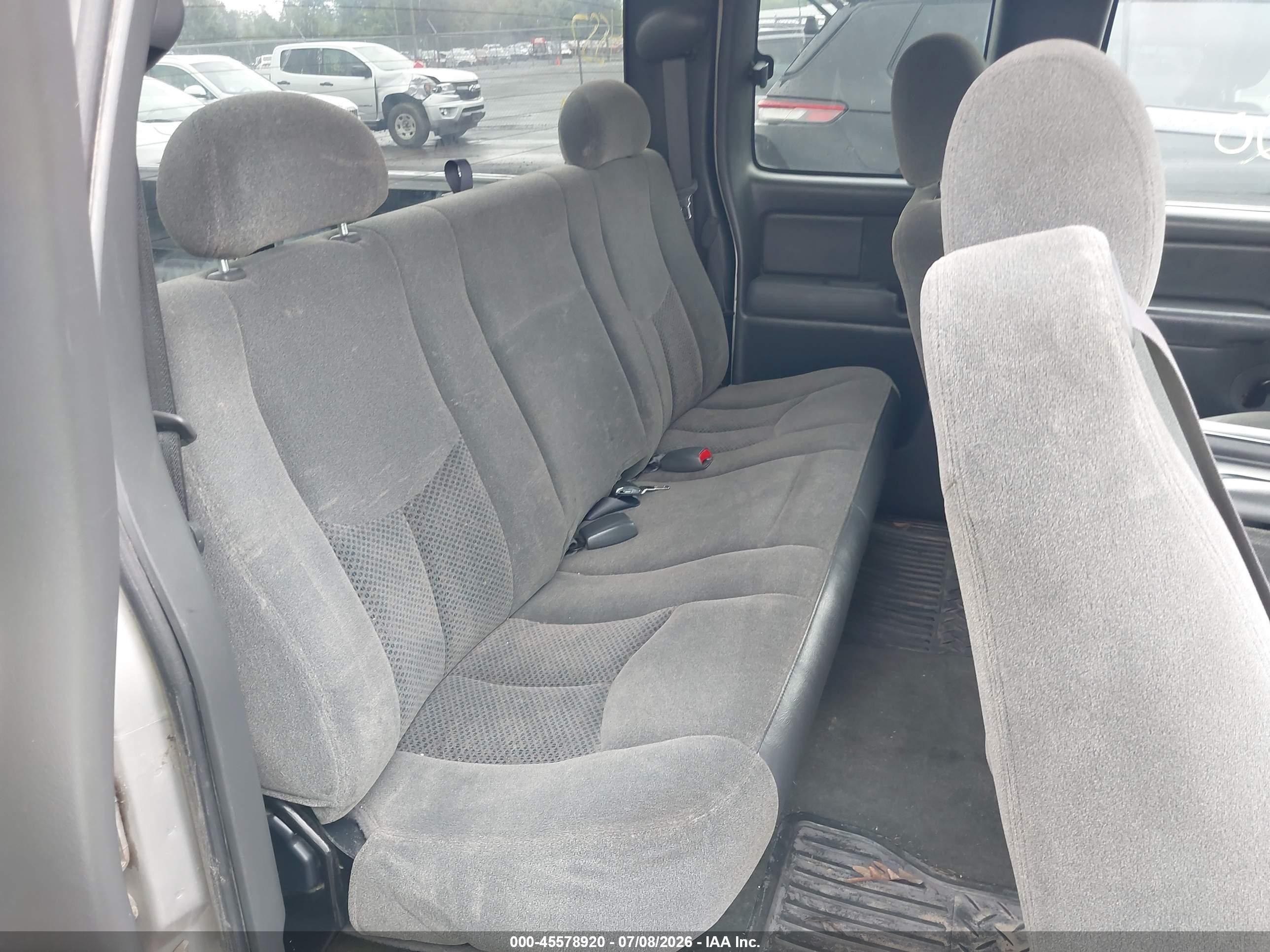 2004 Chevrolet Silverado 1500 Ls Серый vin: 2GCEK19T441137827