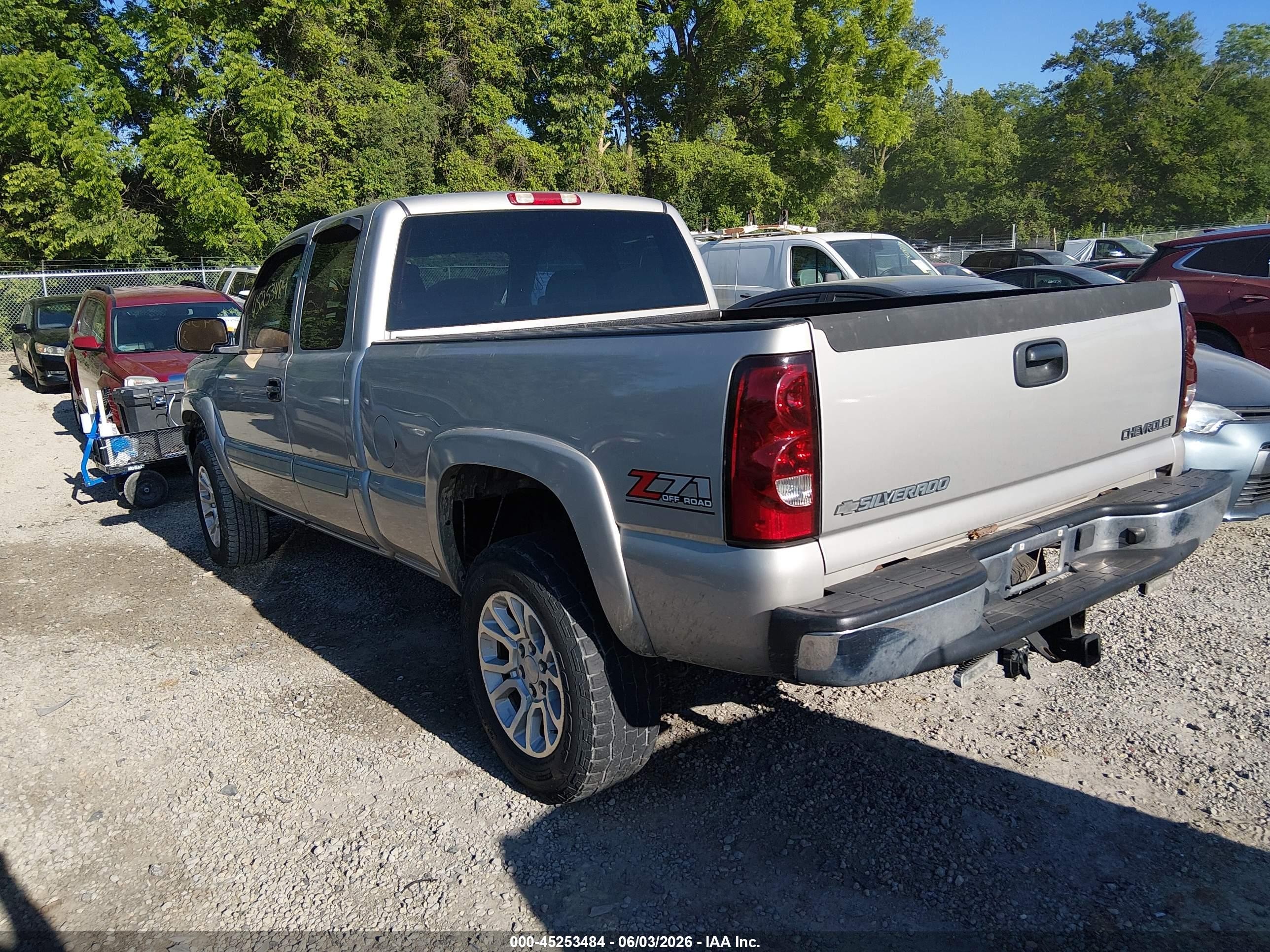 2004 Chevrolet Silverado 1500 Z71 Silver vin: 2GCEK19T441373894