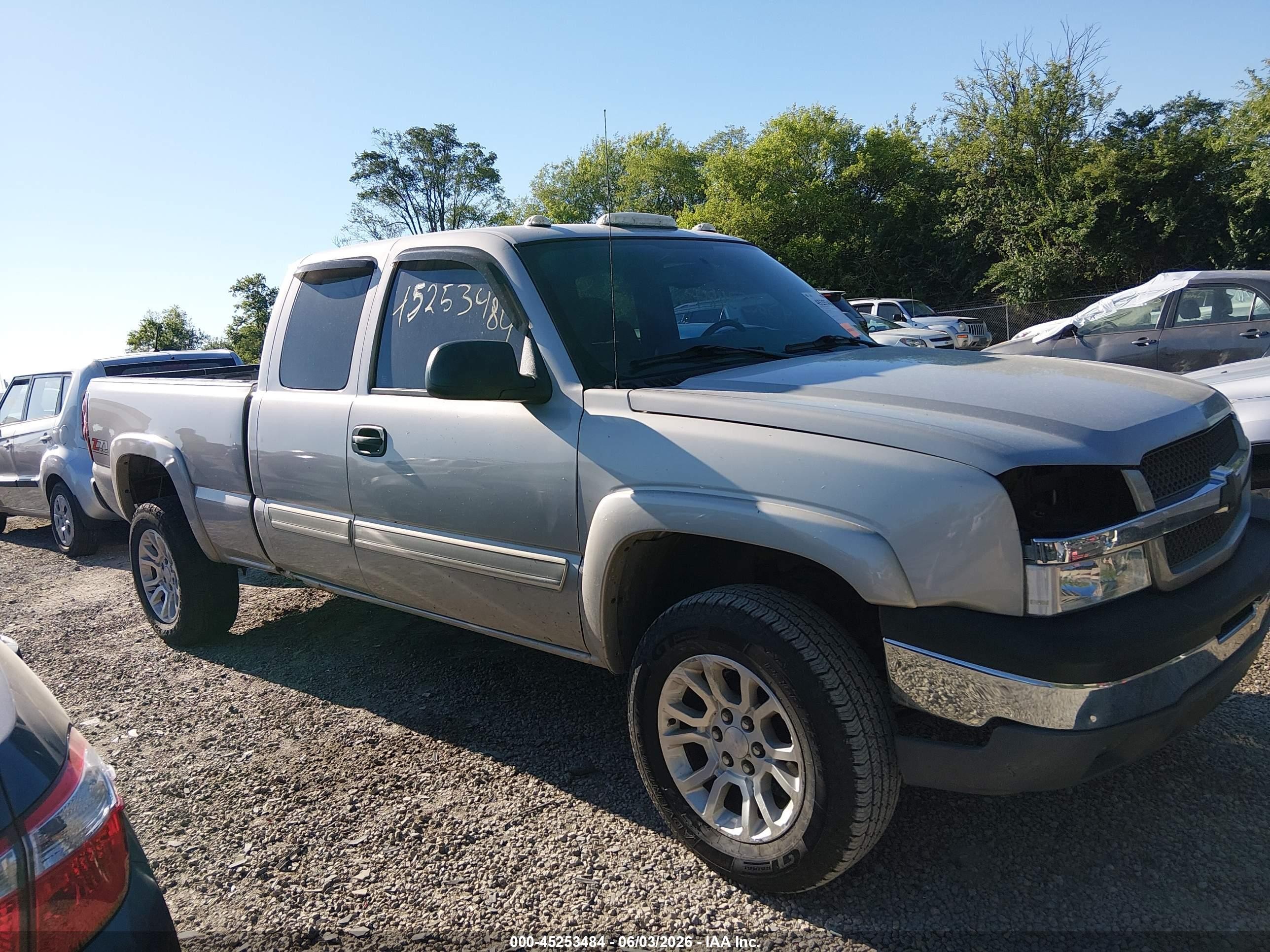 2004 Chevrolet Silverado 1500 Z71 Silver vin: 2GCEK19T441373894