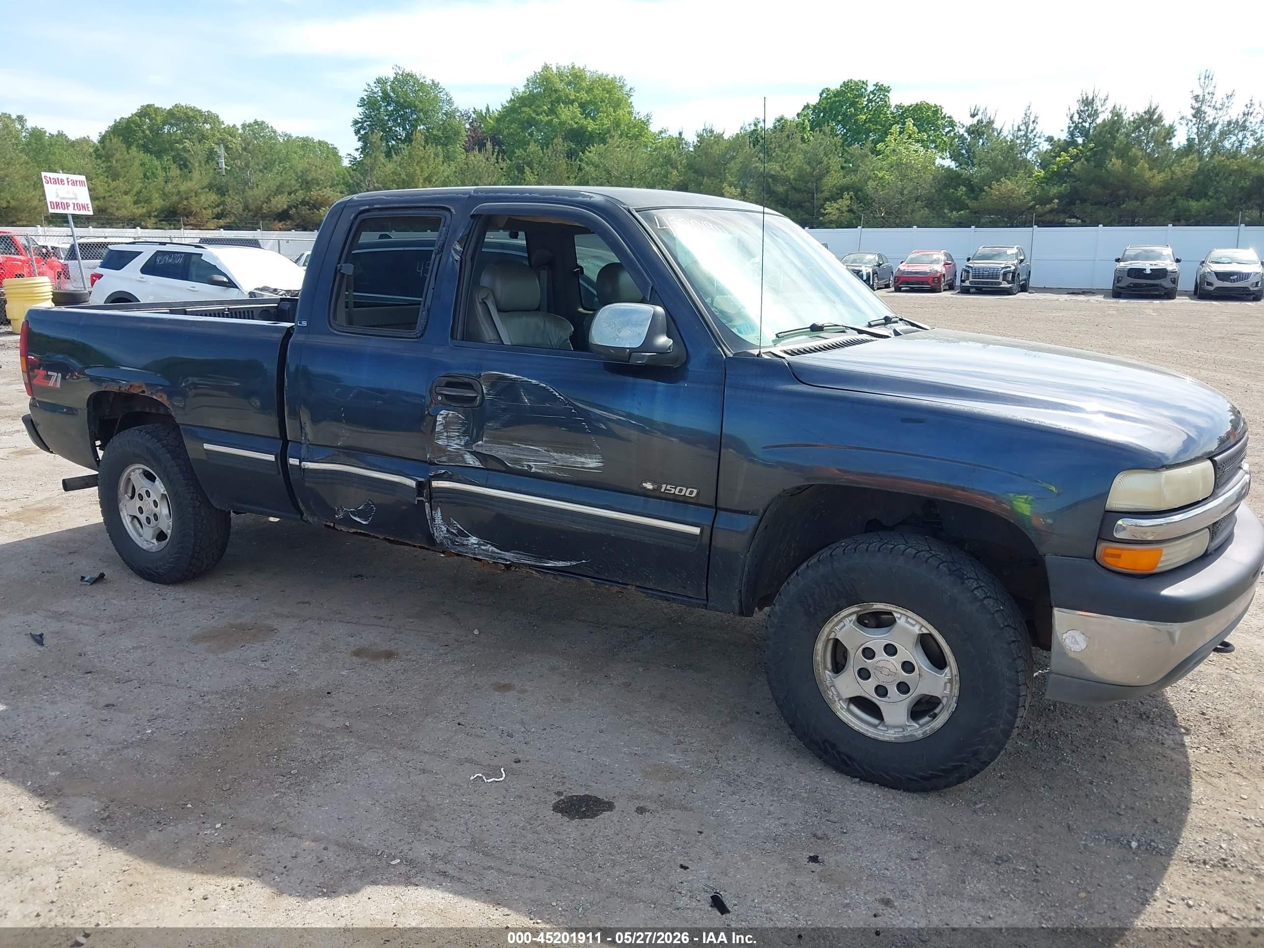 1999 Chevrolet Silverado 1500 Ls Black vin: 2GCEK19T4X1188863