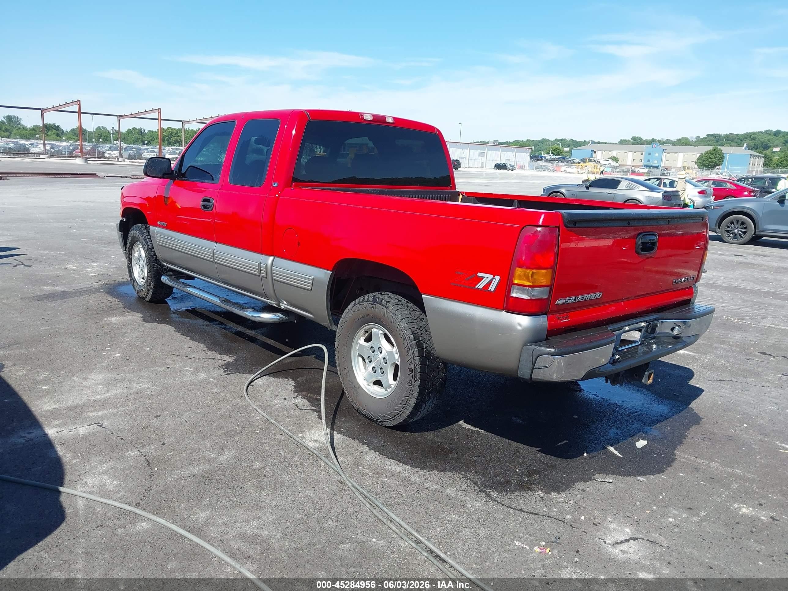 2000 Chevrolet Silverado 1500 Ls Red vin: 2GCEK19T4Y1252143