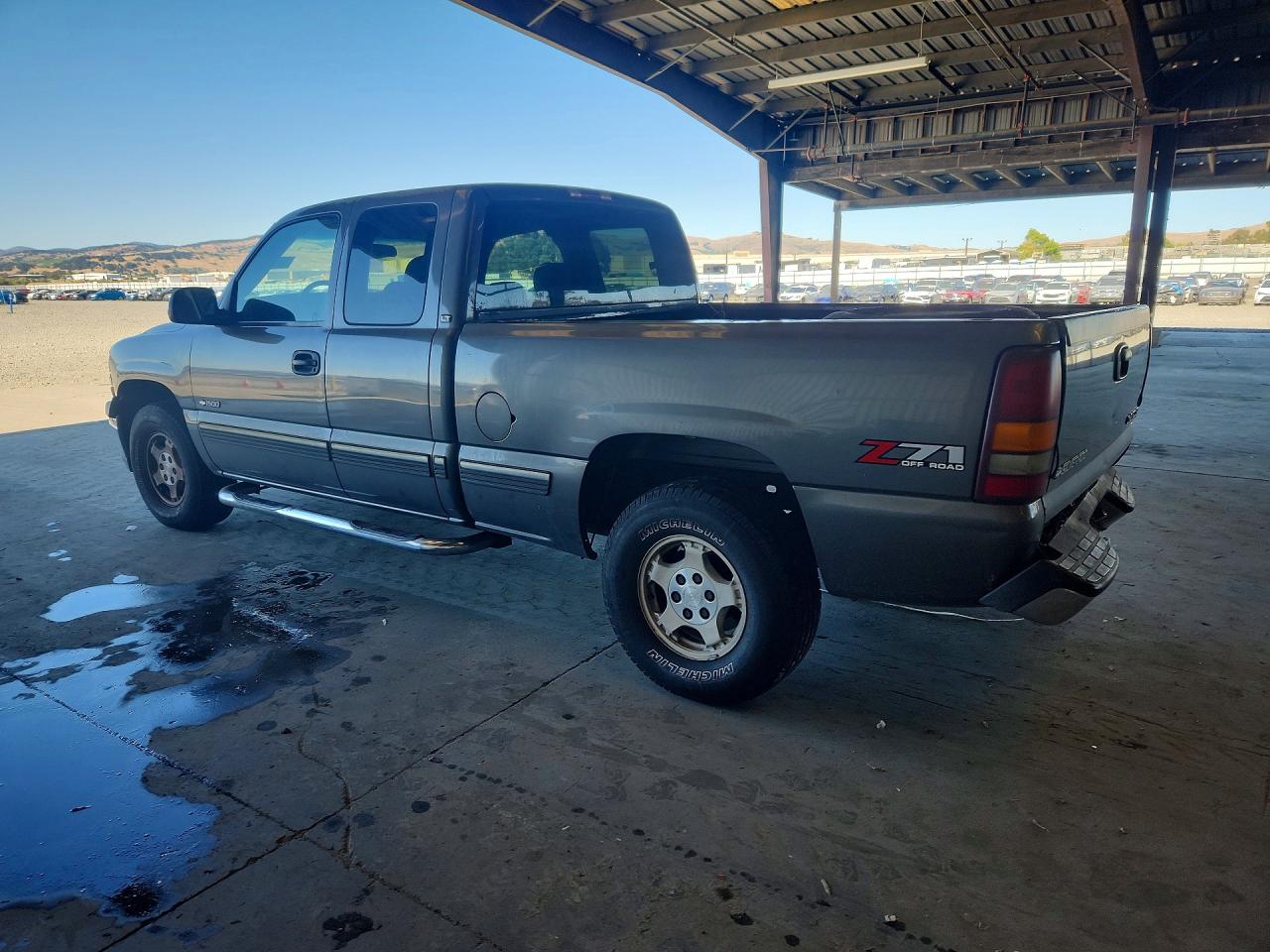 2000 Chevrolet Silverado K1500 Gray vin: 2GCEK19T4Y1359385