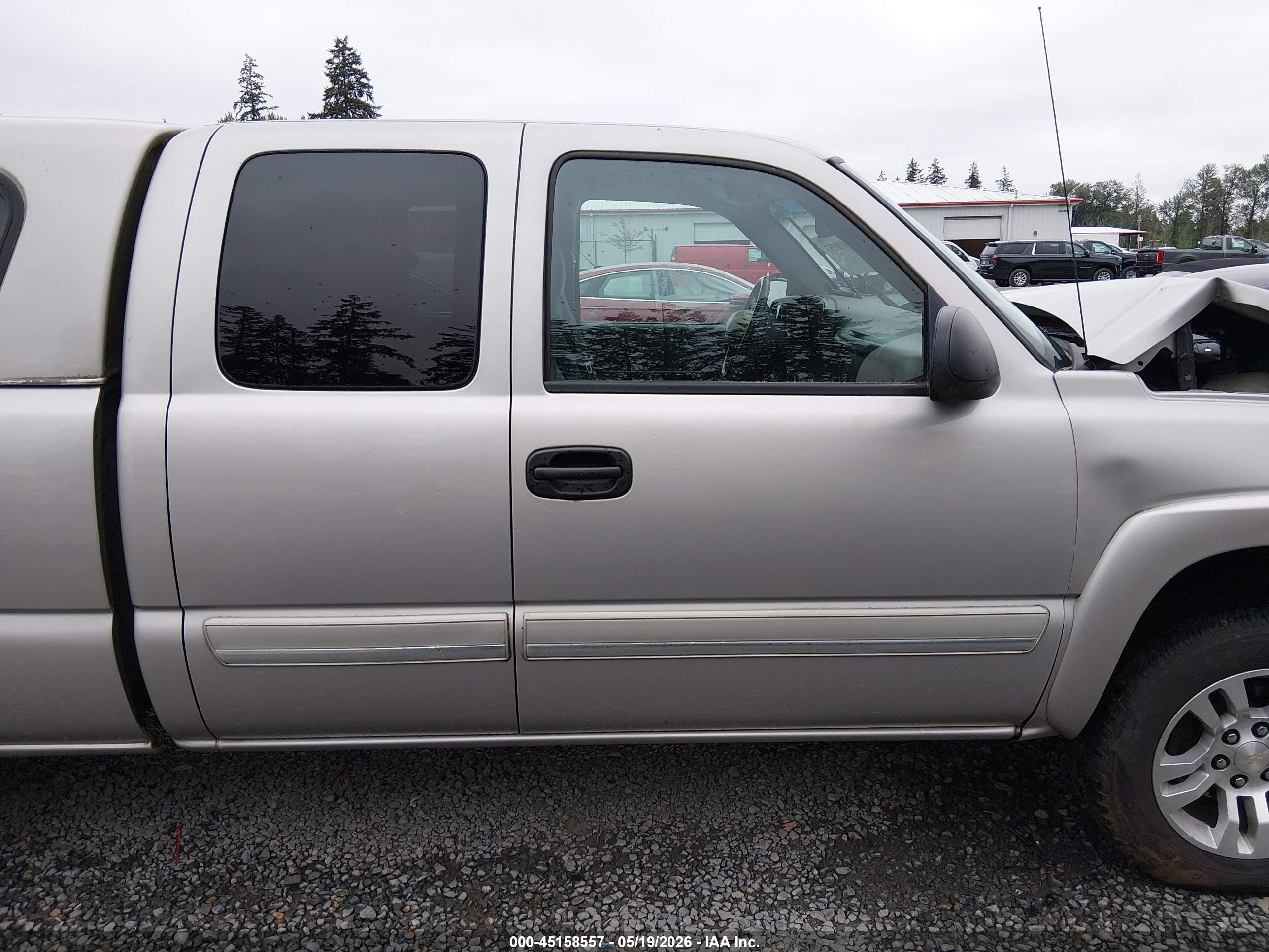 2004 Chevrolet Silverado 1500 Z71 Silver vin: 2GCEK19T541381681
